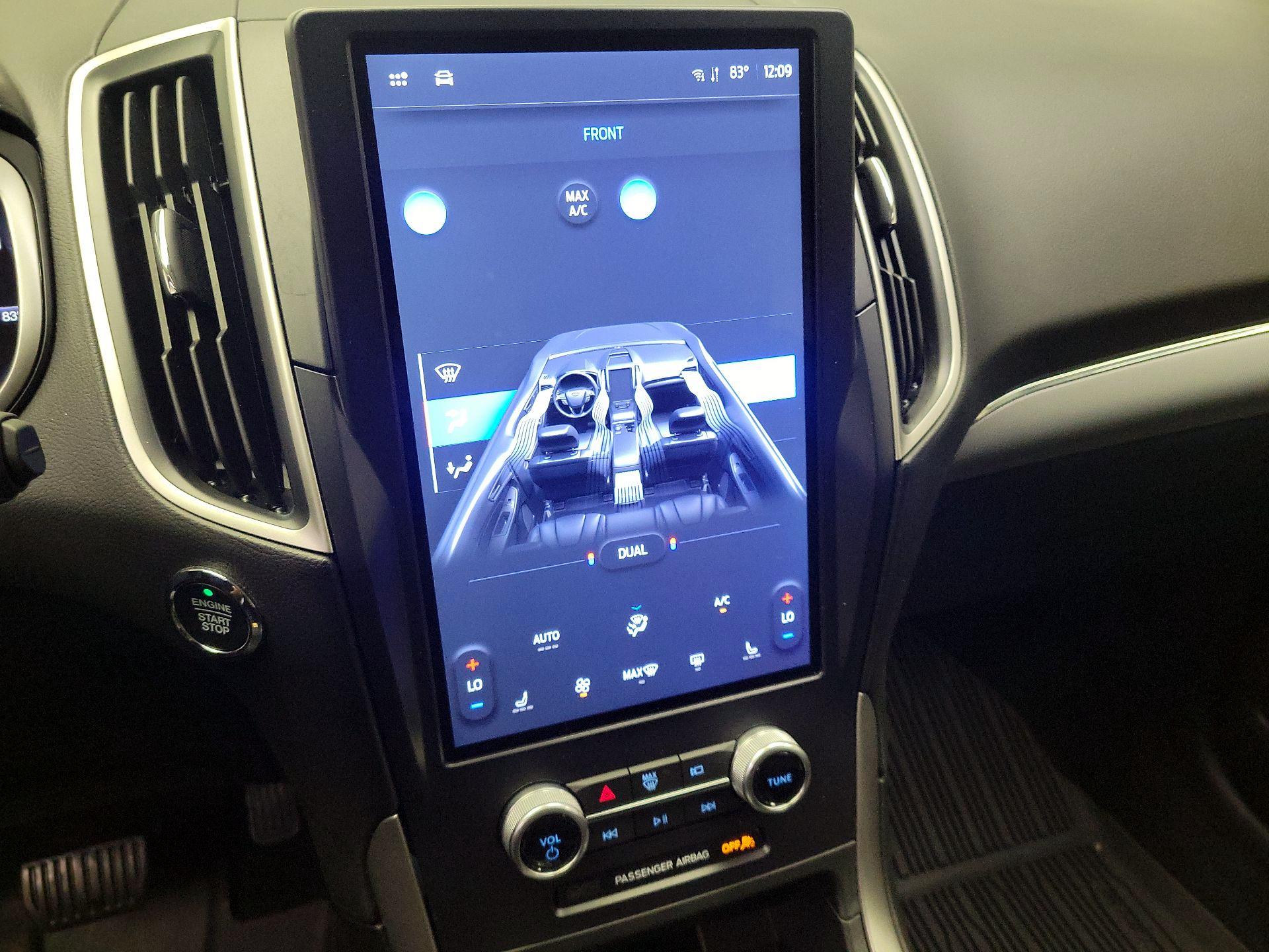 Thumbnail: 2021 Ford Edge - 17