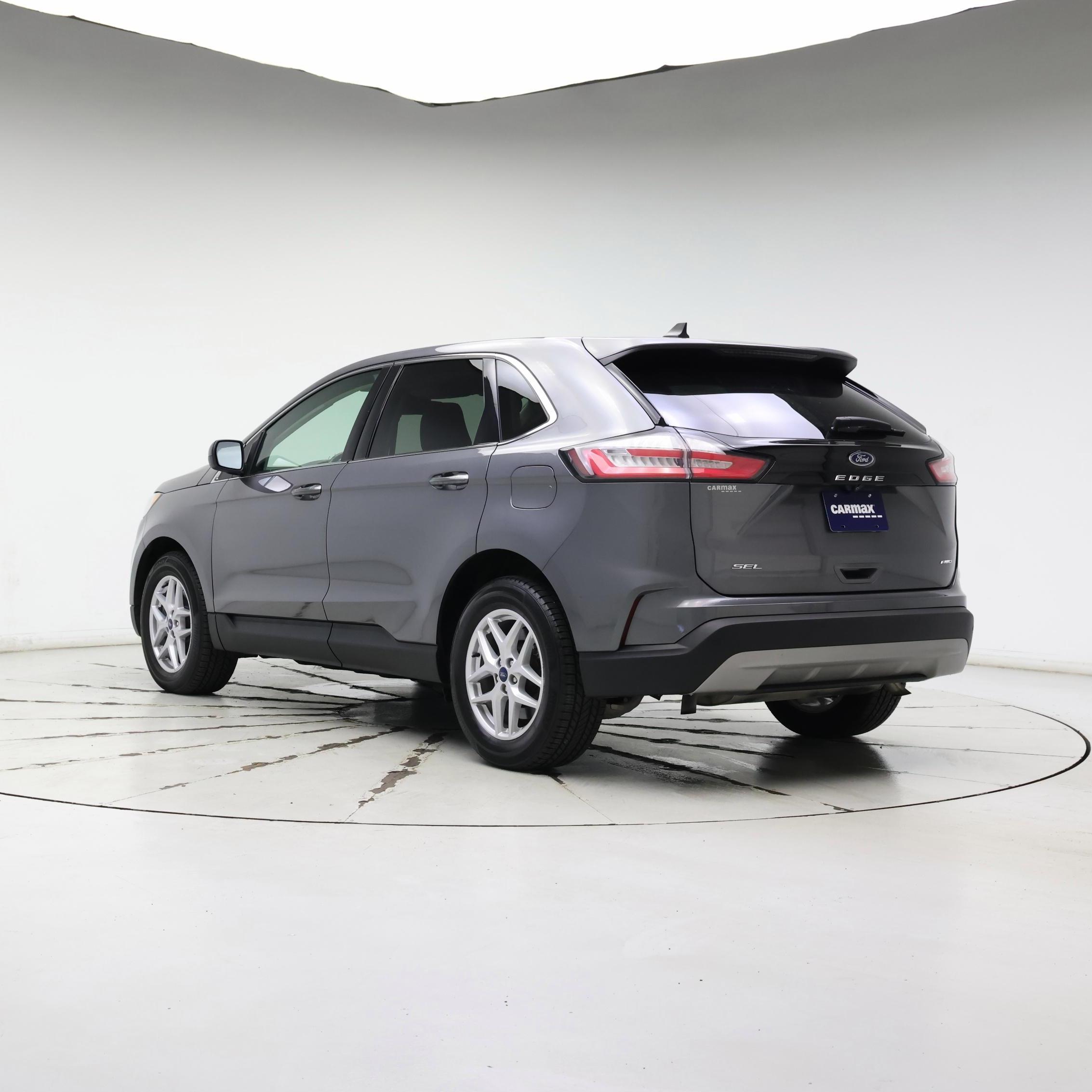 Thumbnail: 2021 Ford Edge - 2