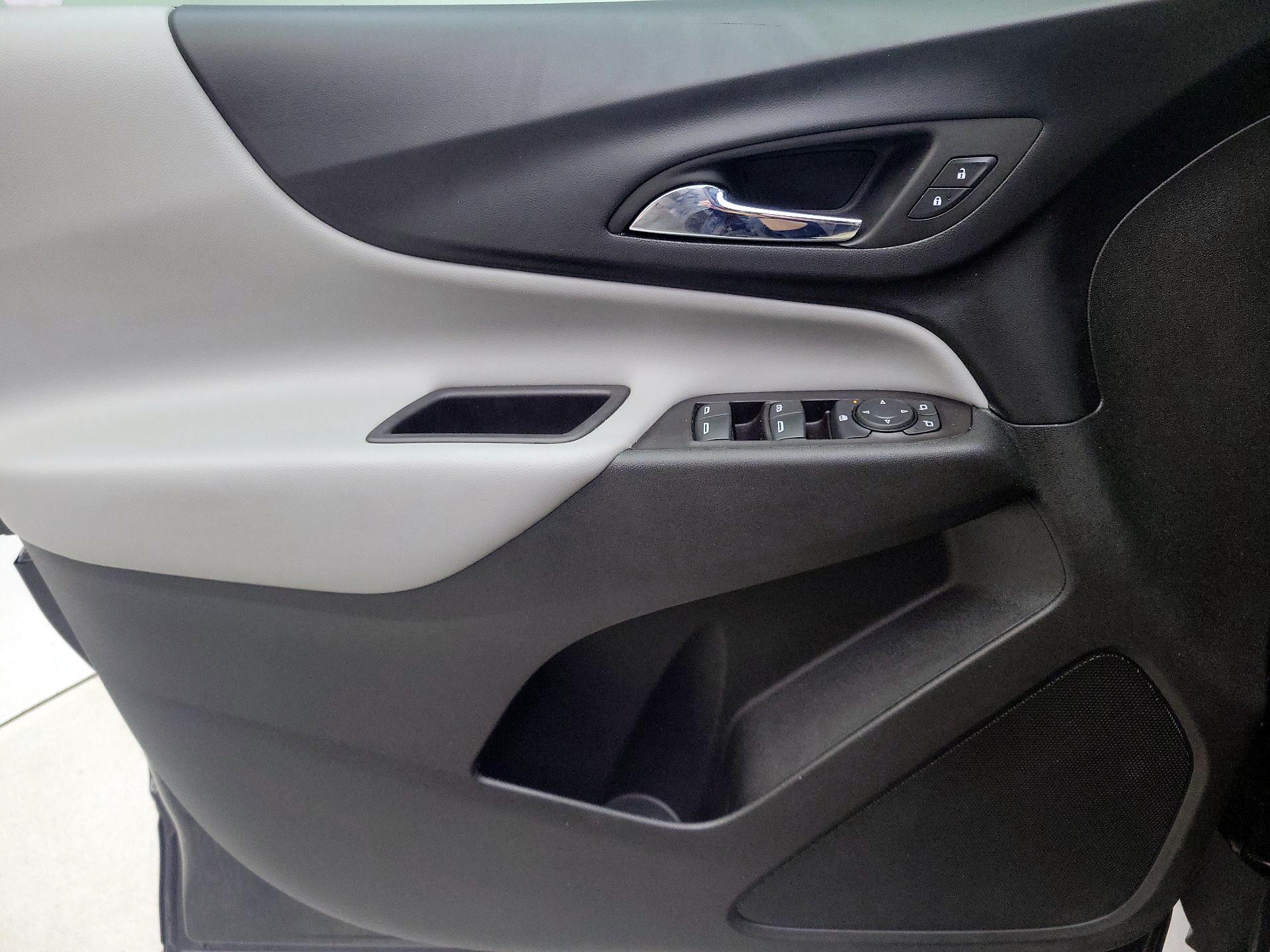 Thumbnail: 2022 Chevrolet Equinox - 12