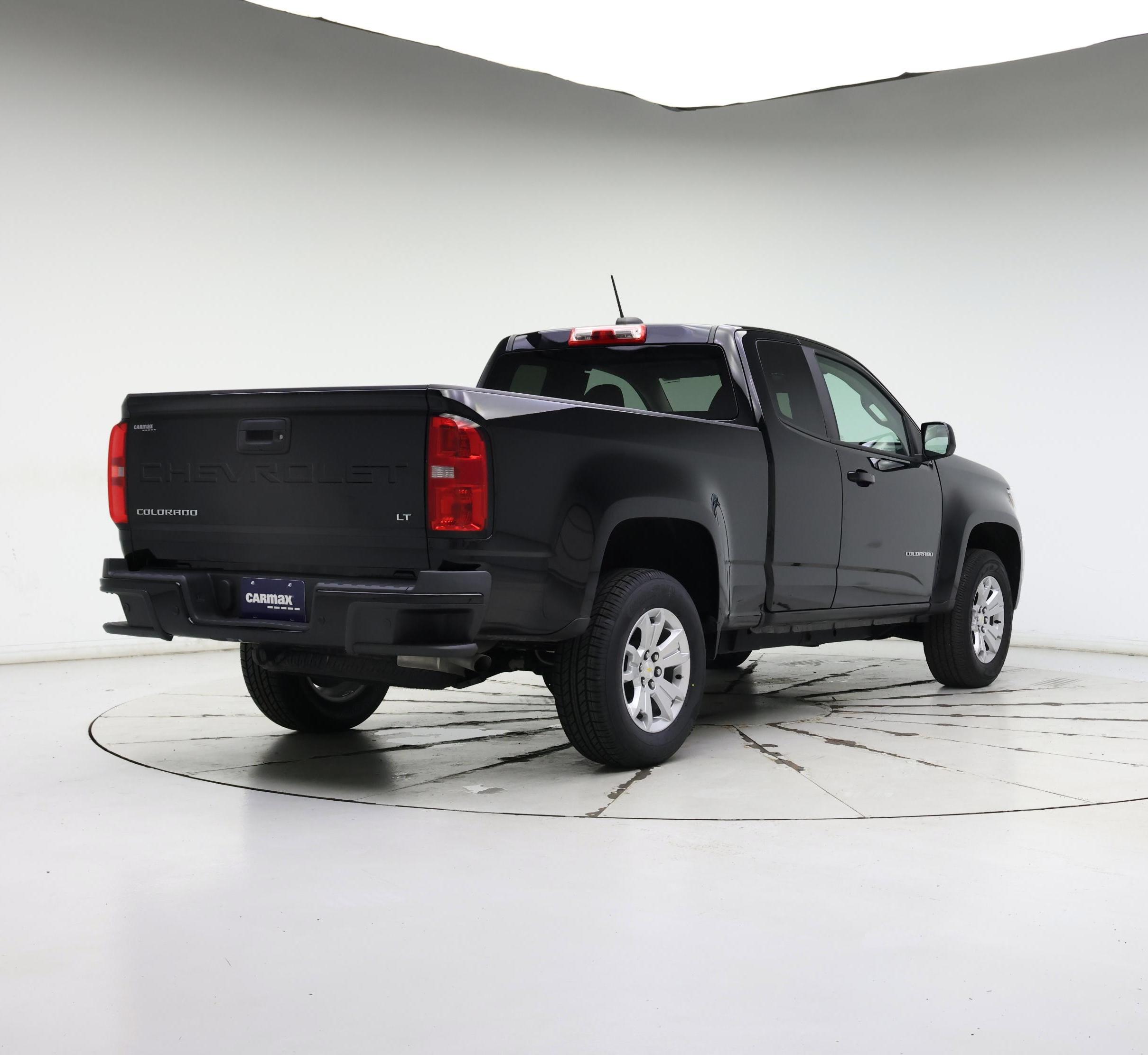 Thumbnail: 2022 Chevrolet Colorado - 8