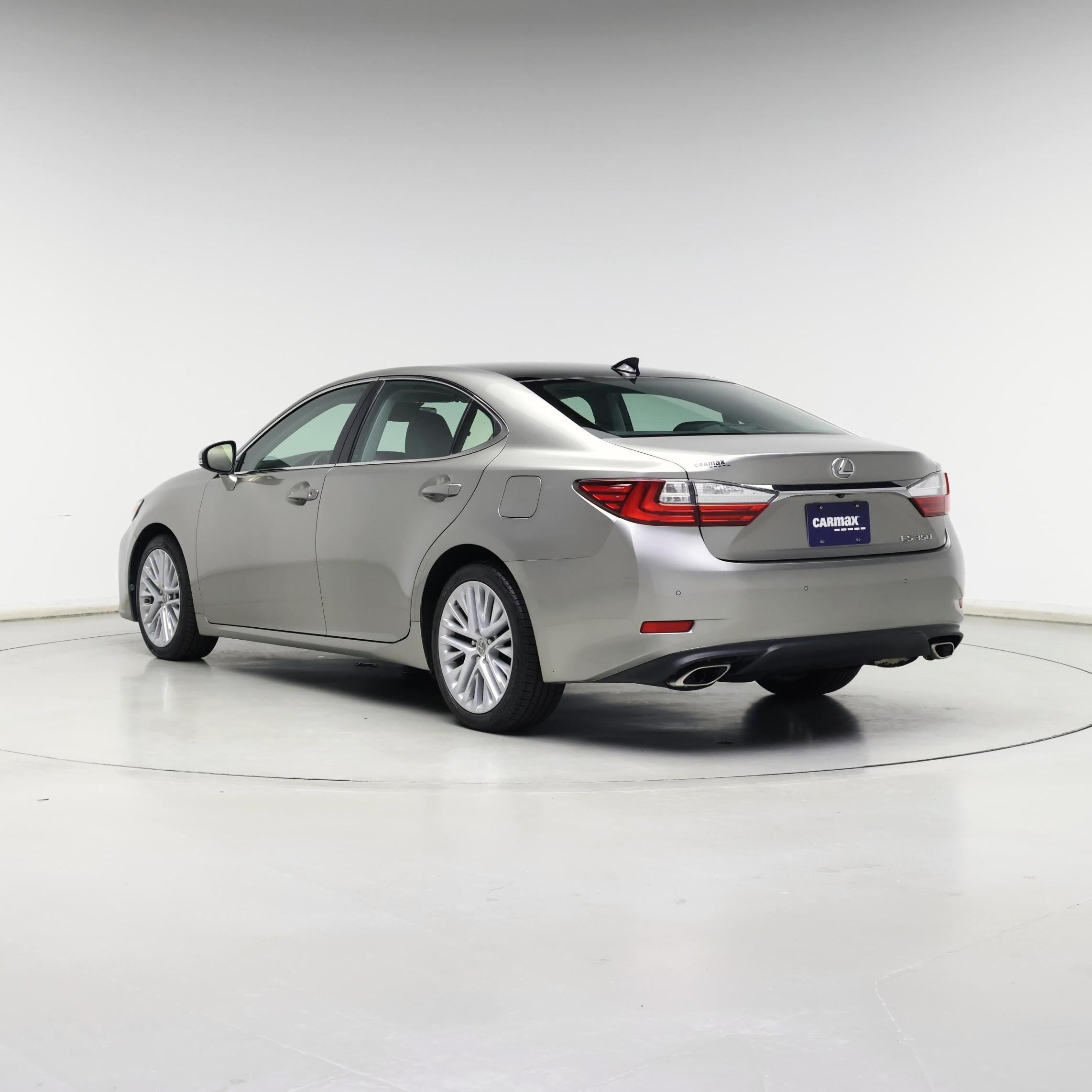 Thumbnail: 2016 Lexus ES - 2