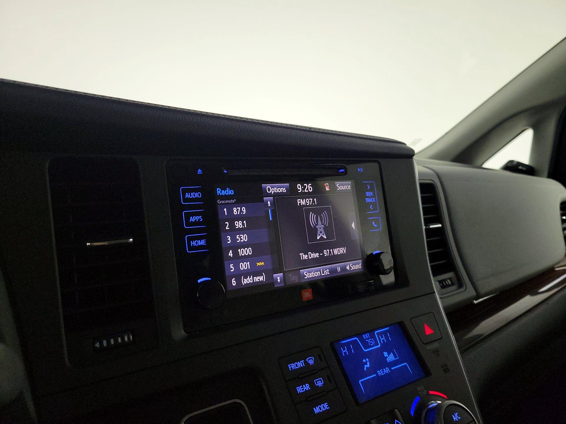 Thumbnail: 2015 Toyota Sienna - 16
