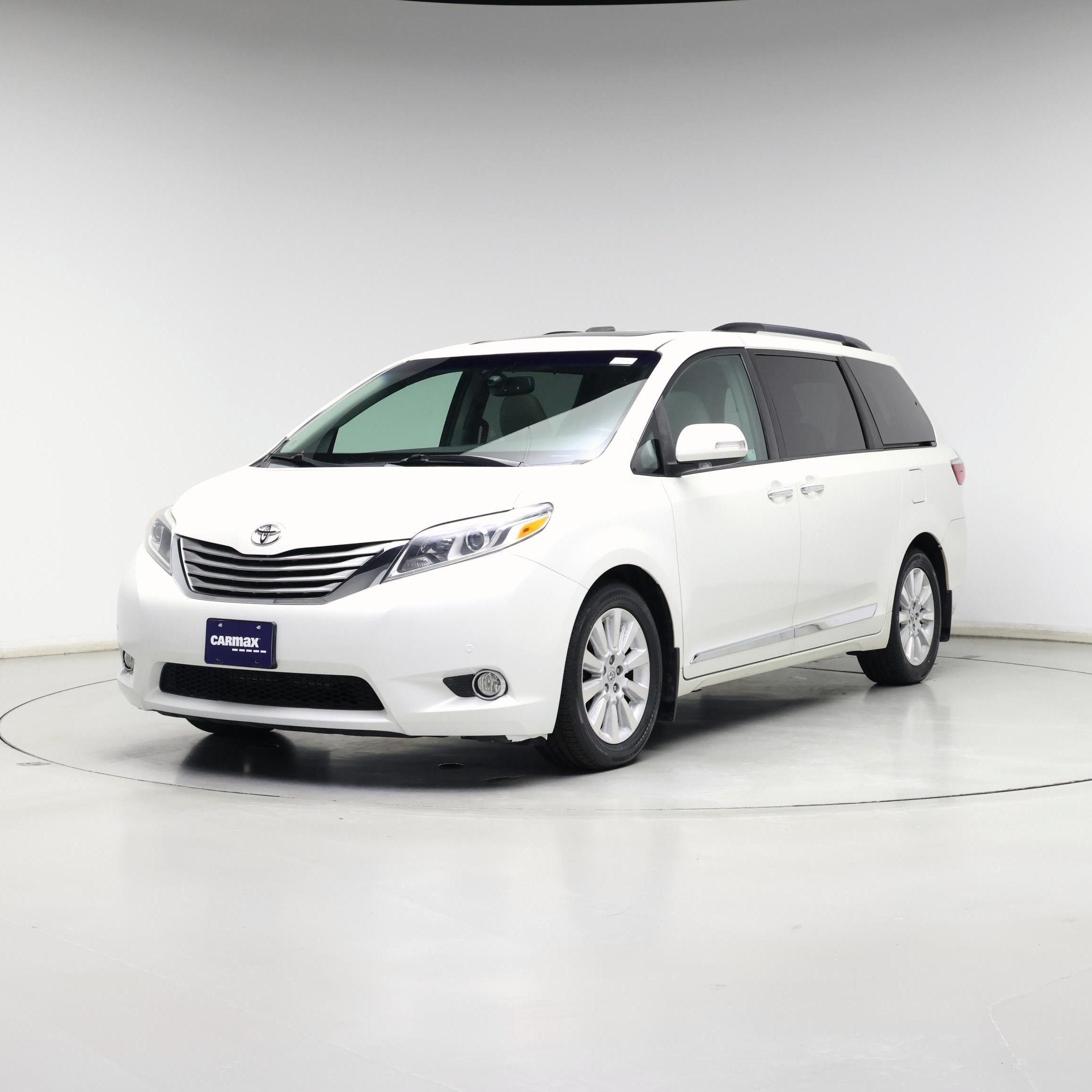 Thumbnail: 2015 Toyota Sienna - 4