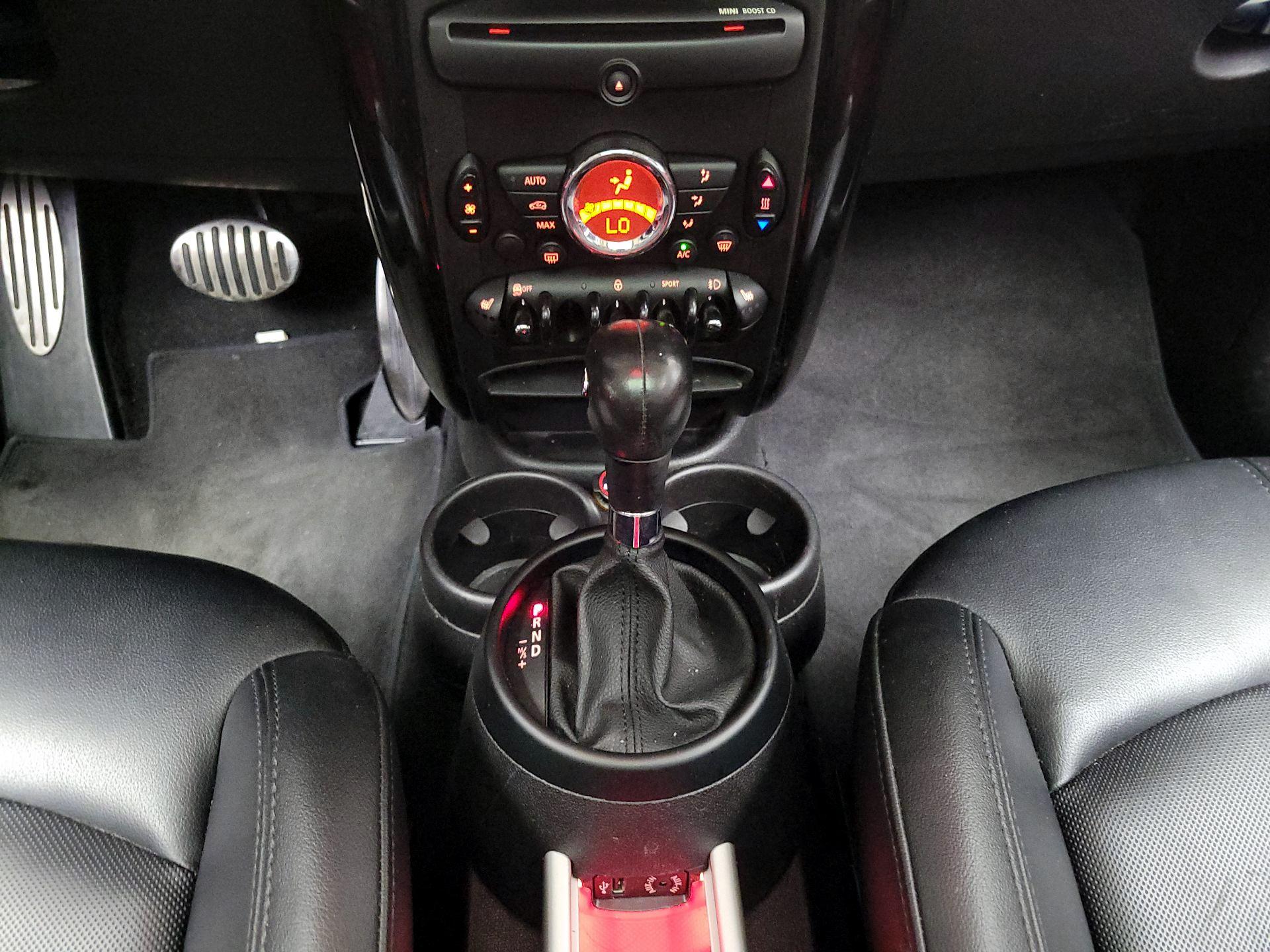 Thumbnail: 2016 MINI Cooper Countryman - 15