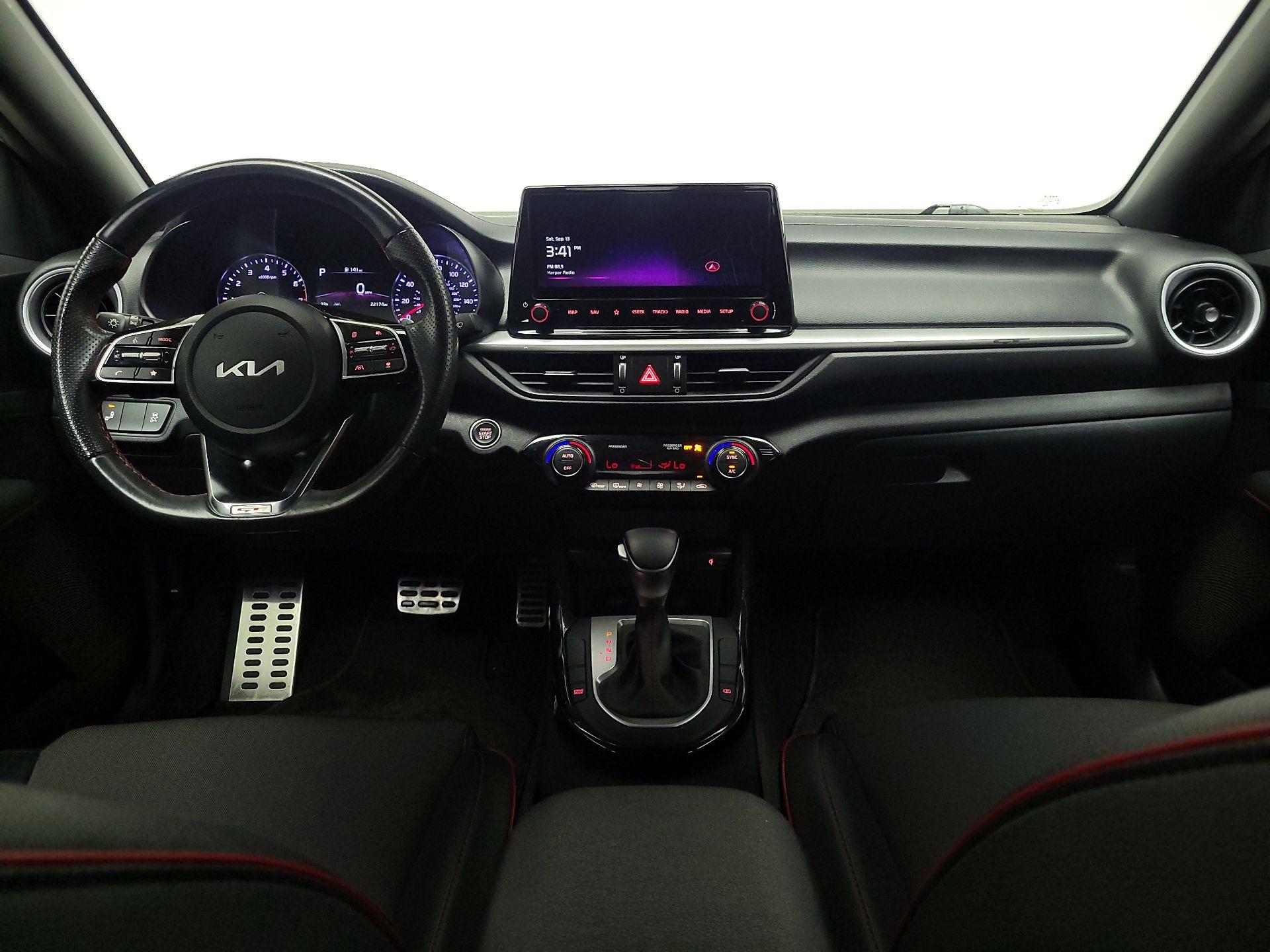 Thumbnail: 2023 Kia Forte - 9