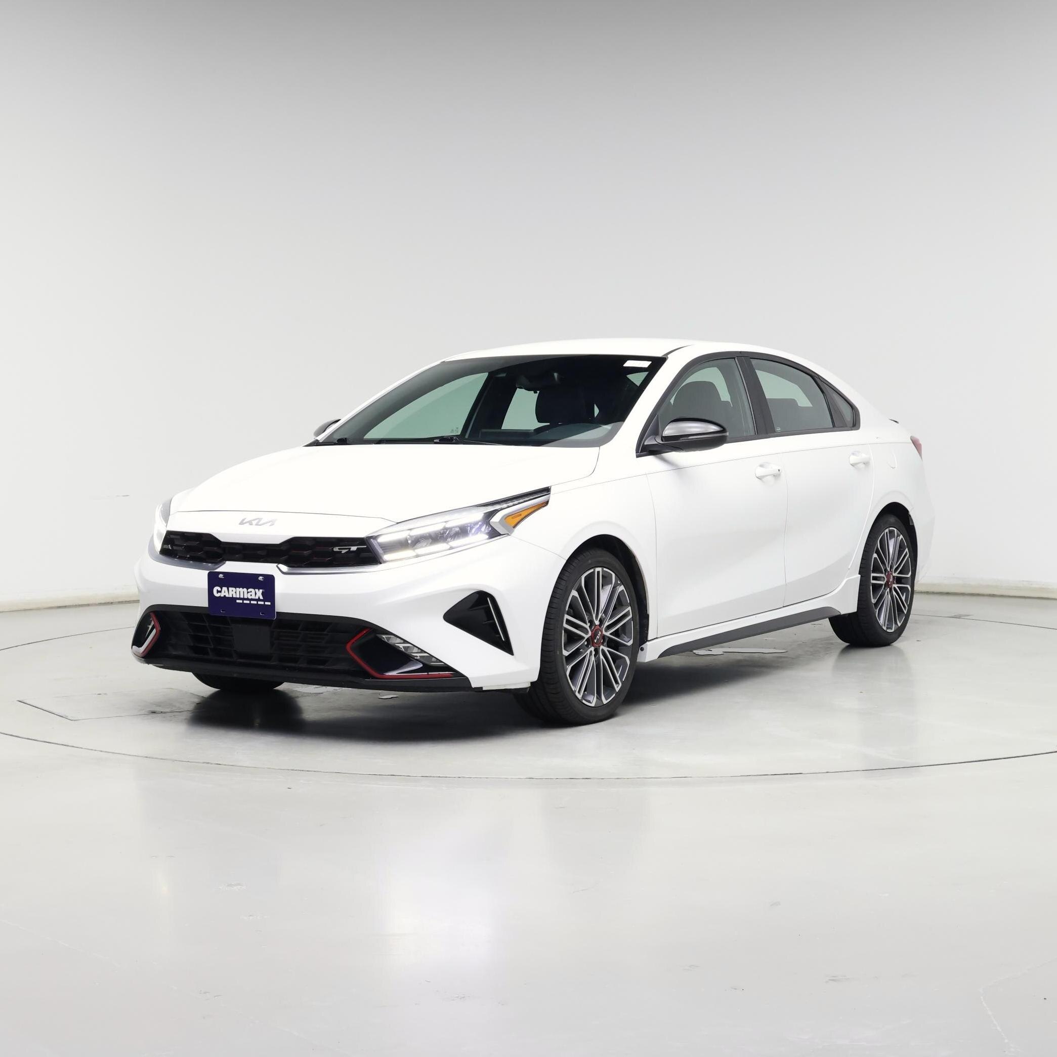 Thumbnail: 2023 Kia Forte - 4