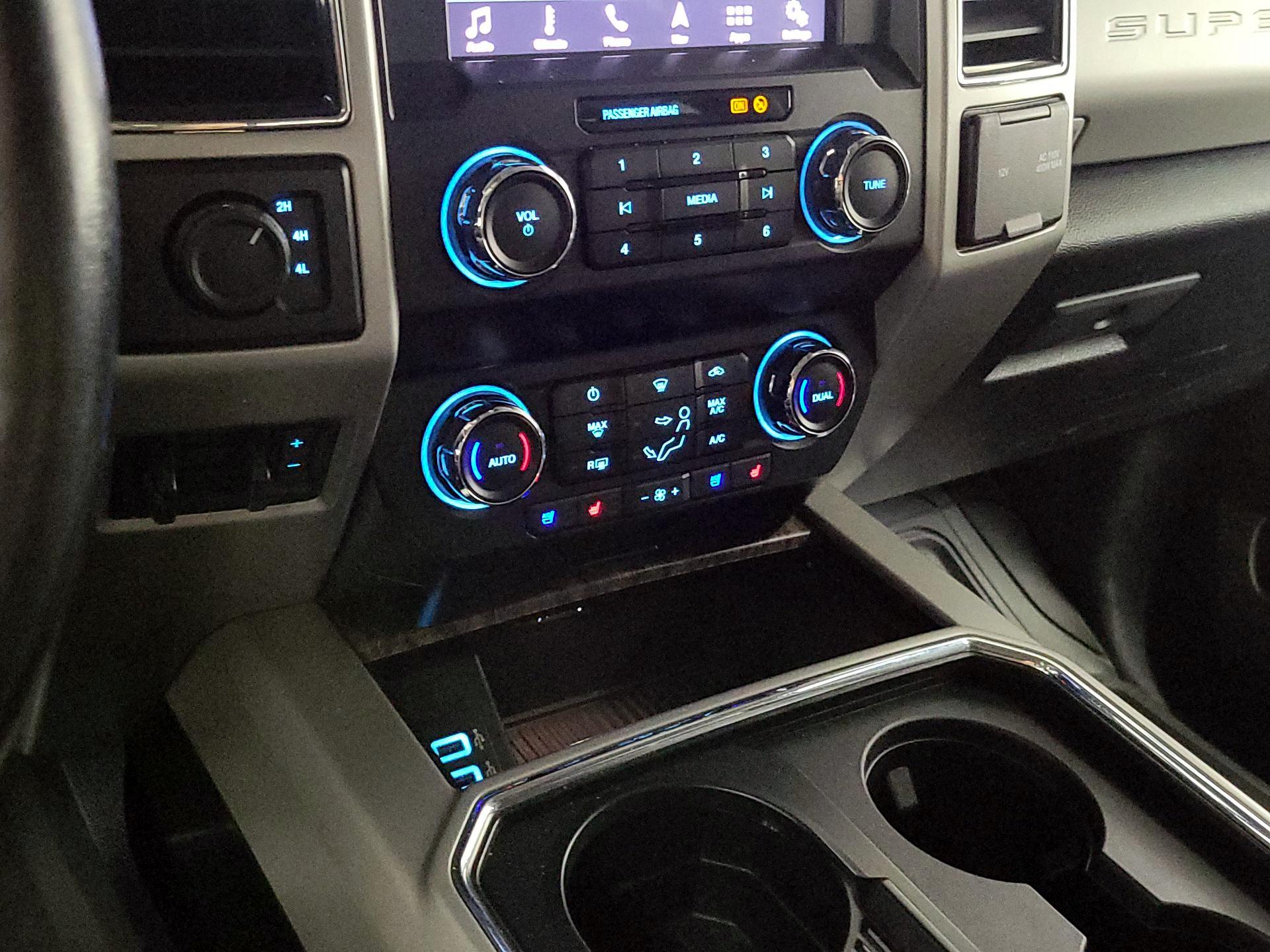 Thumbnail: 2019 Ford F-250 - 17
