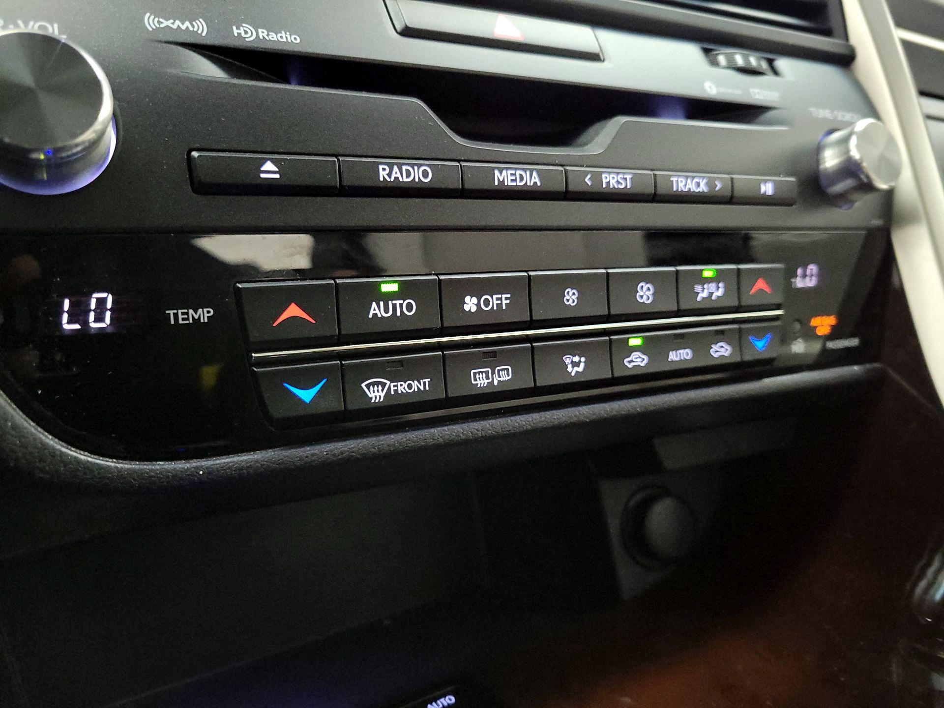 Thumbnail: 2016 Lexus RX - 17