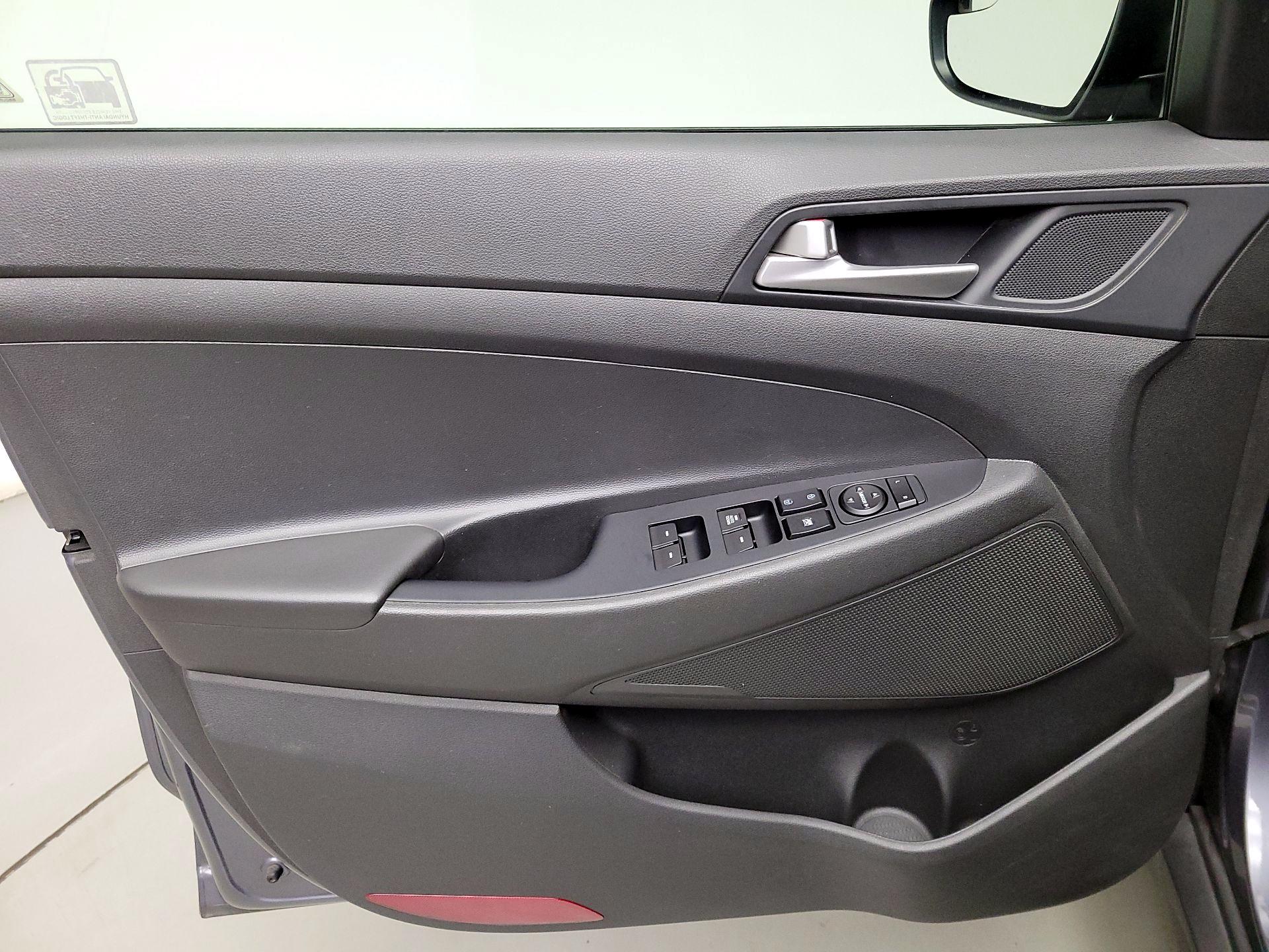 Thumbnail: 2019 Hyundai Tucson - 12