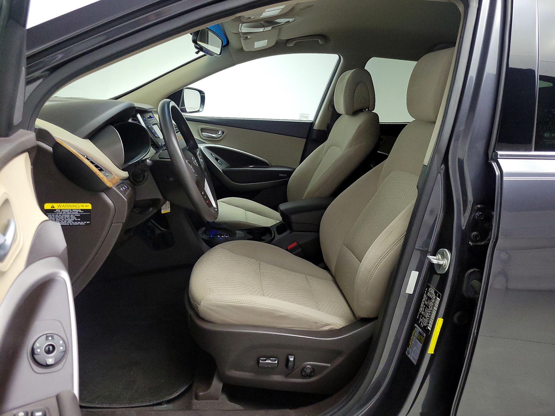 Thumbnail: 2016 Hyundai Santa Fe - 11