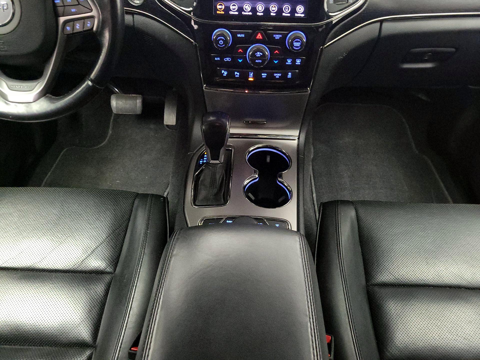 Thumbnail: 2021 Jeep Grand Cherokee - 18
