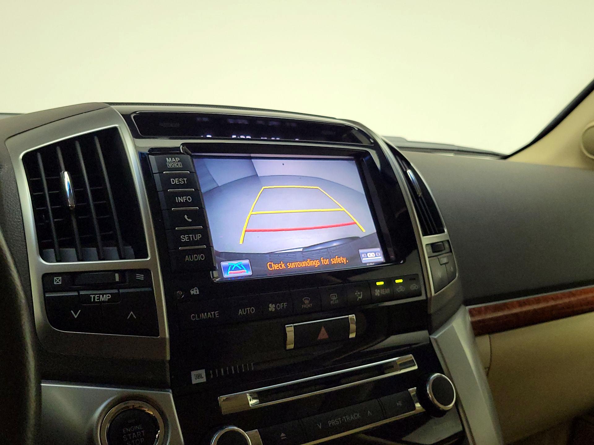 Thumbnail: 2014 Toyota Land Cruiser - 15
