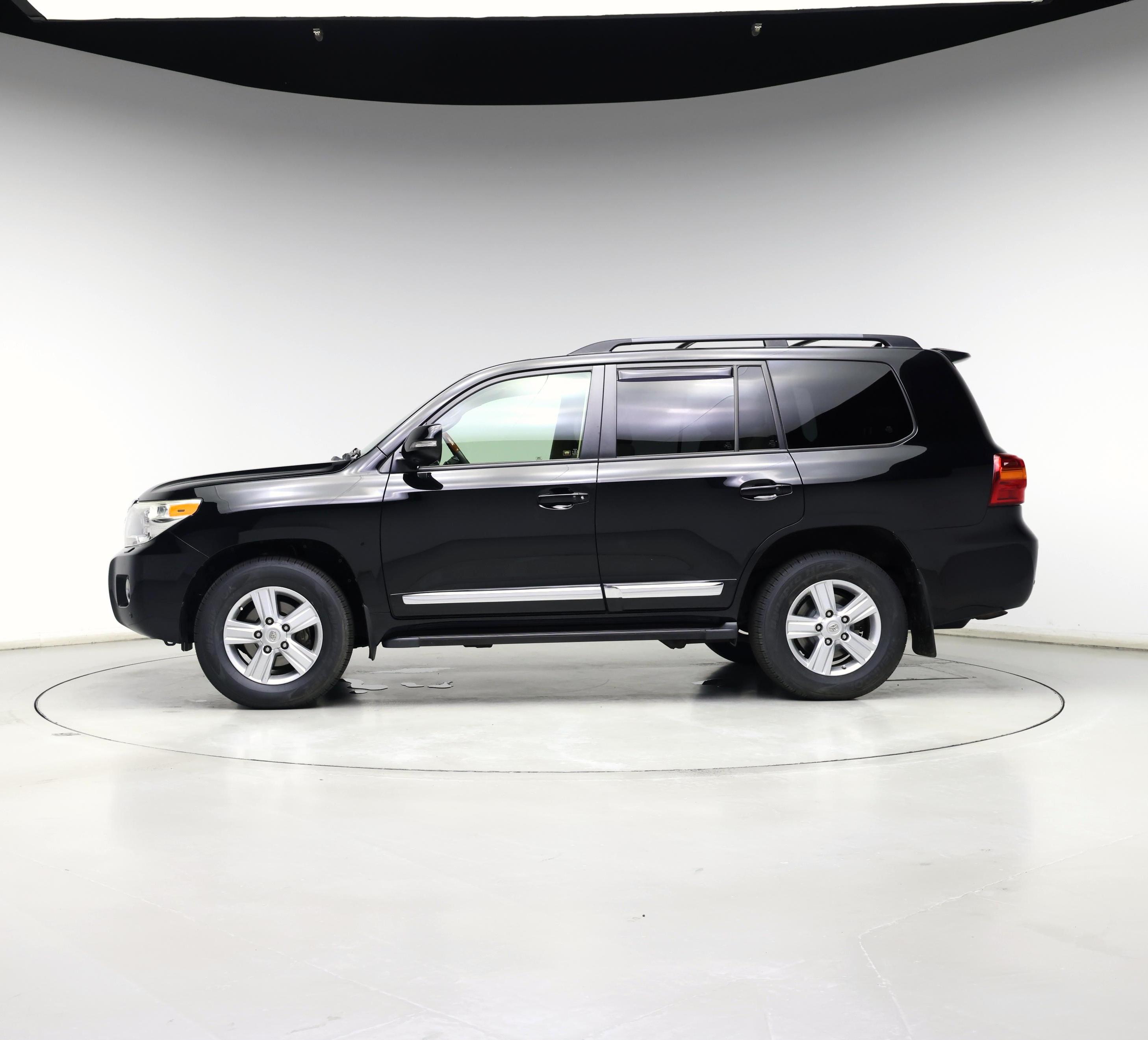 Thumbnail: 2014 Toyota Land Cruiser - 3