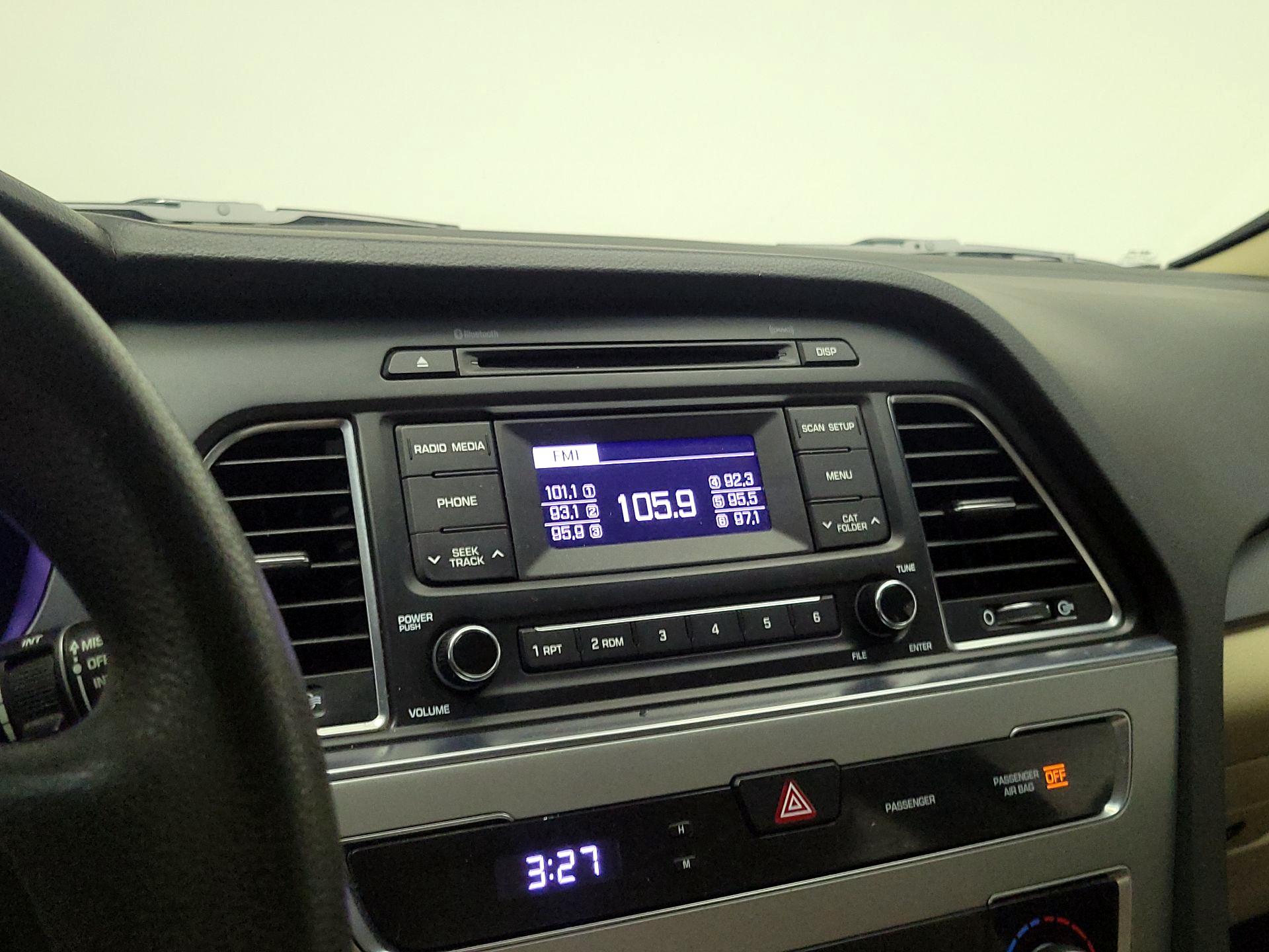 Thumbnail: 2016 Hyundai Sonata - 14