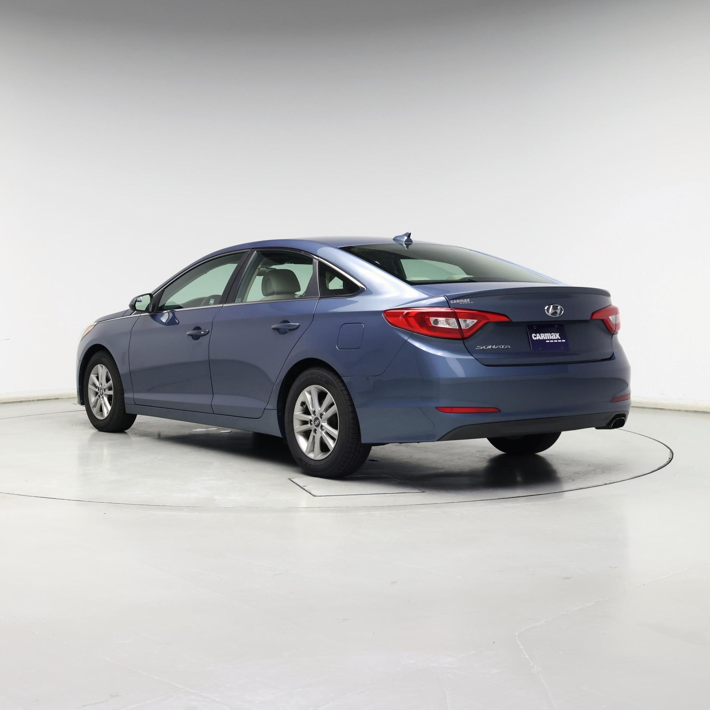 Thumbnail: 2016 Hyundai Sonata - 2