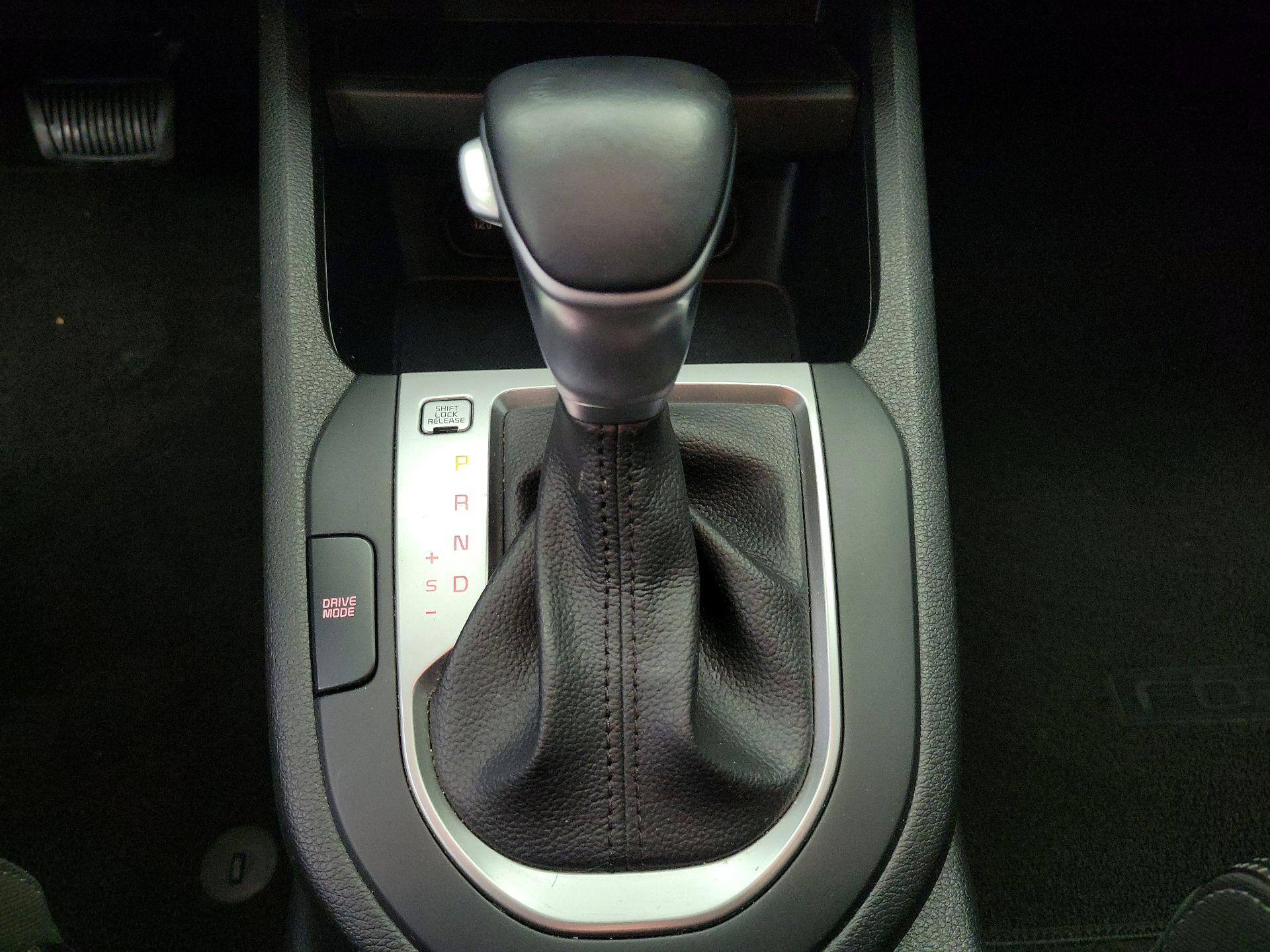 Thumbnail: 2020 Kia Forte - 16
