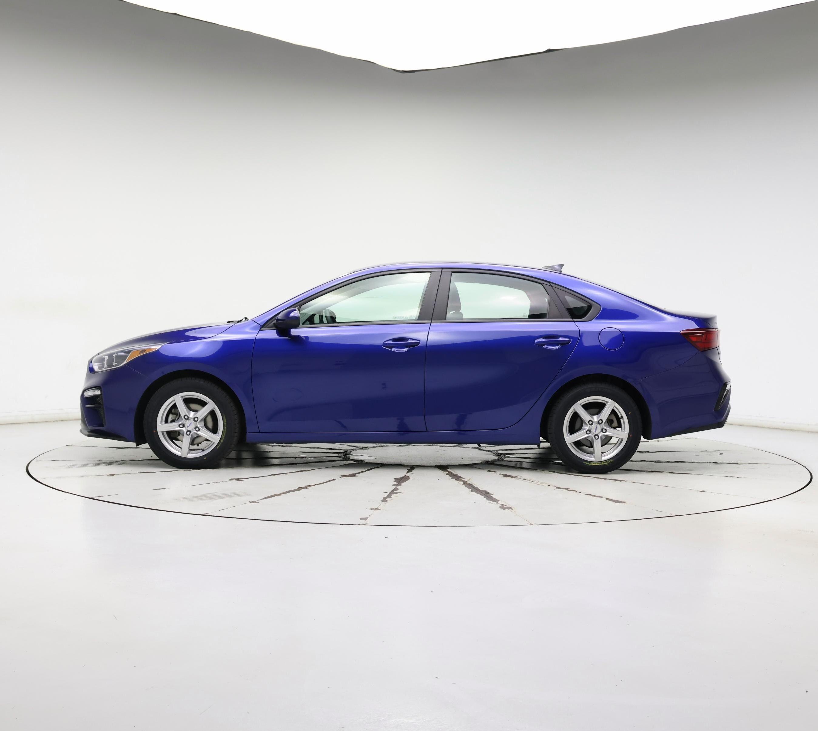 Thumbnail: 2020 Kia Forte - 3