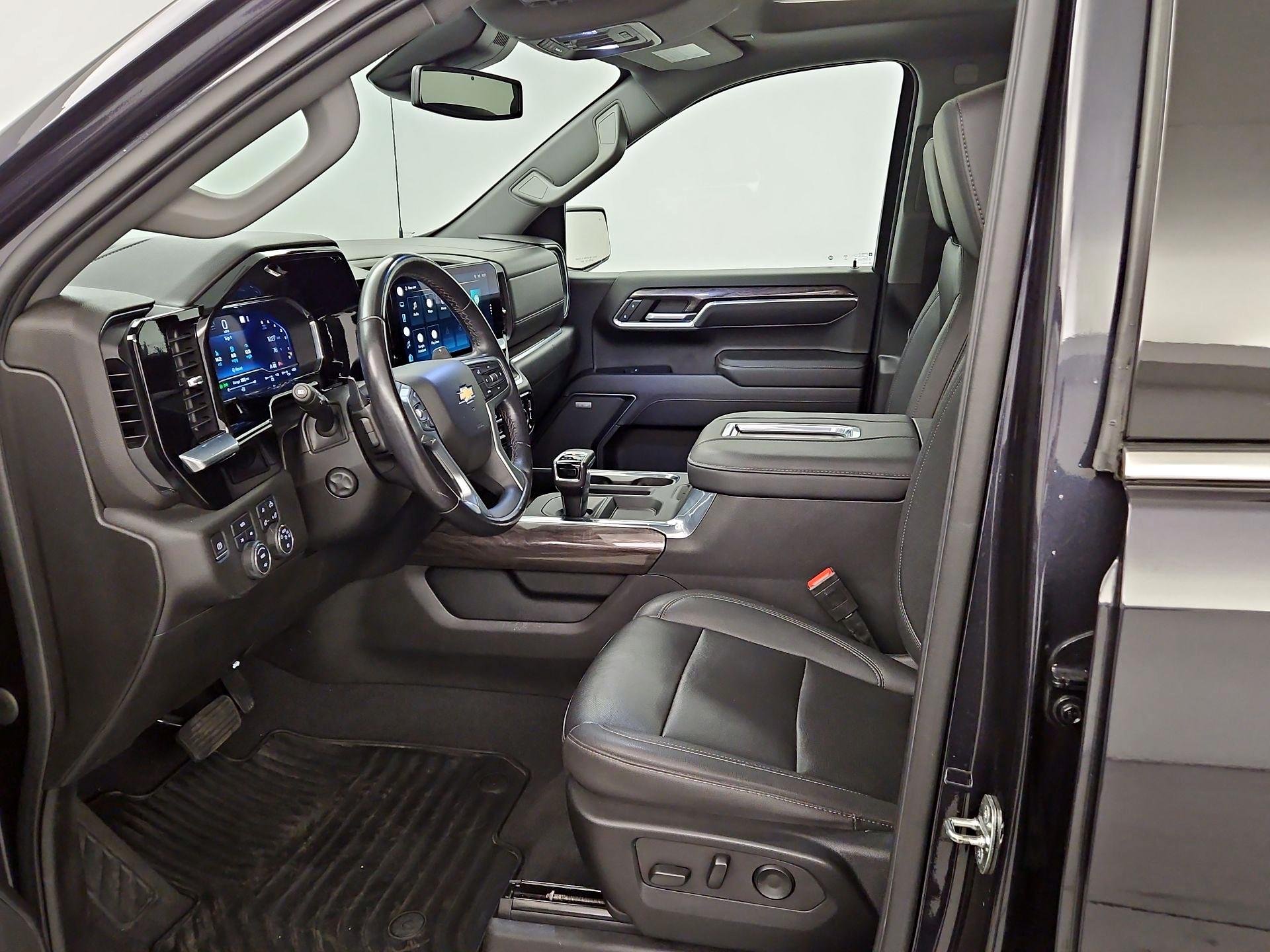 Thumbnail: 2022 Chevrolet Silverado 1500 - 11