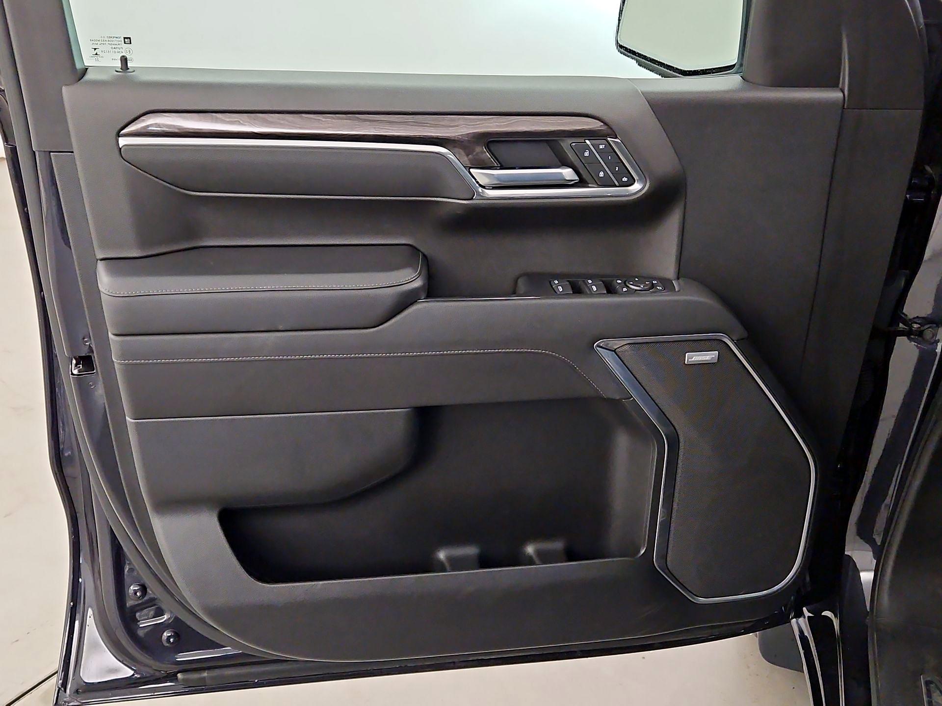 Thumbnail: 2022 Chevrolet Silverado 1500 - 14
