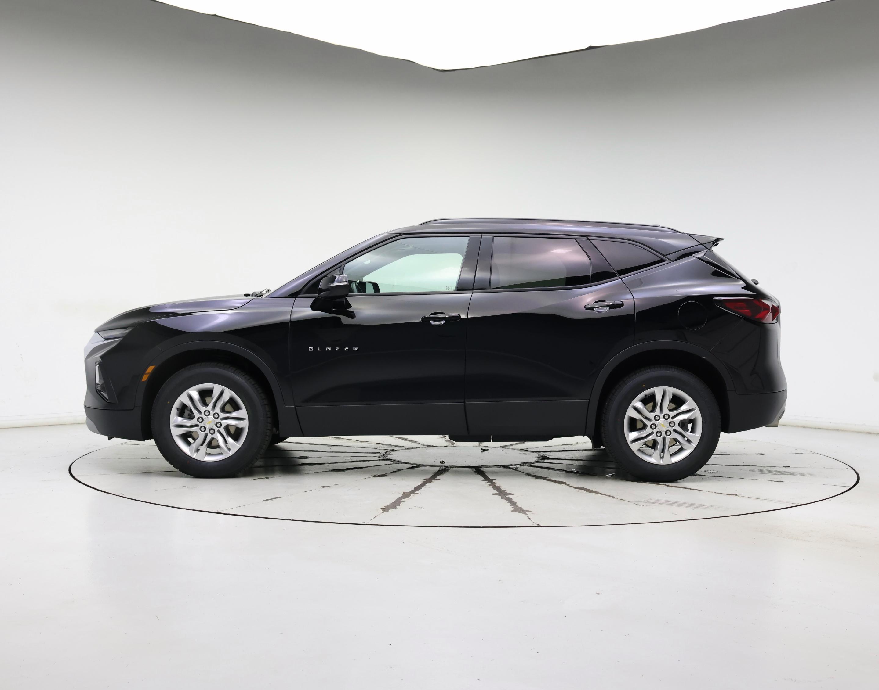 Thumbnail: 2022 Chevrolet Blazer - 3