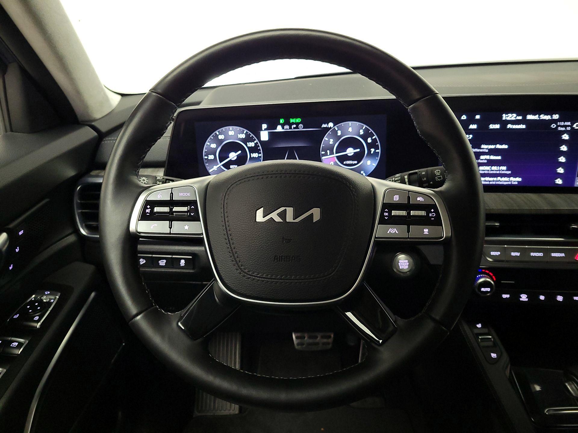 Thumbnail: 2023 Kia Telluride - 10