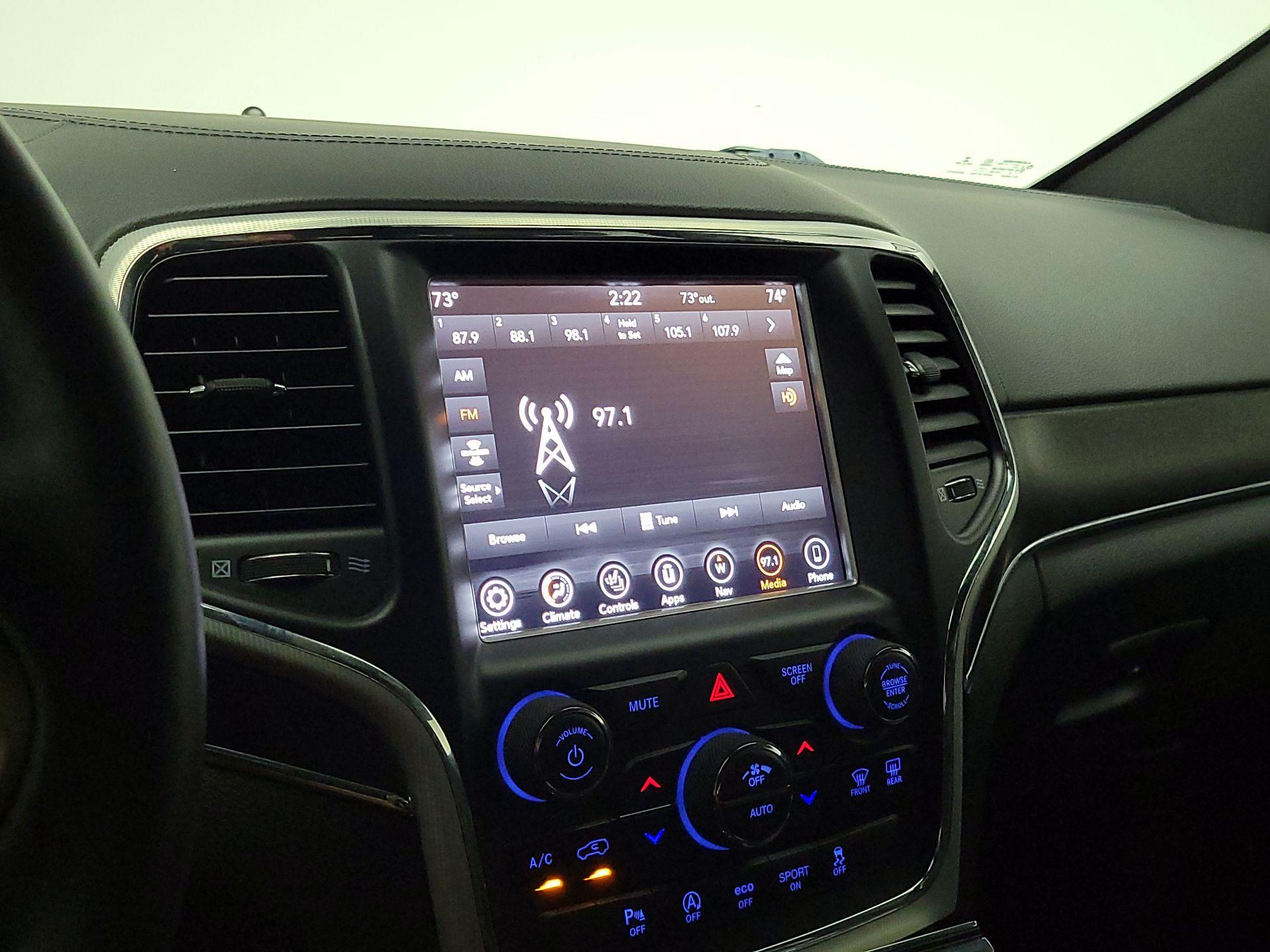 Thumbnail: 2018 Jeep Grand Cherokee - 16