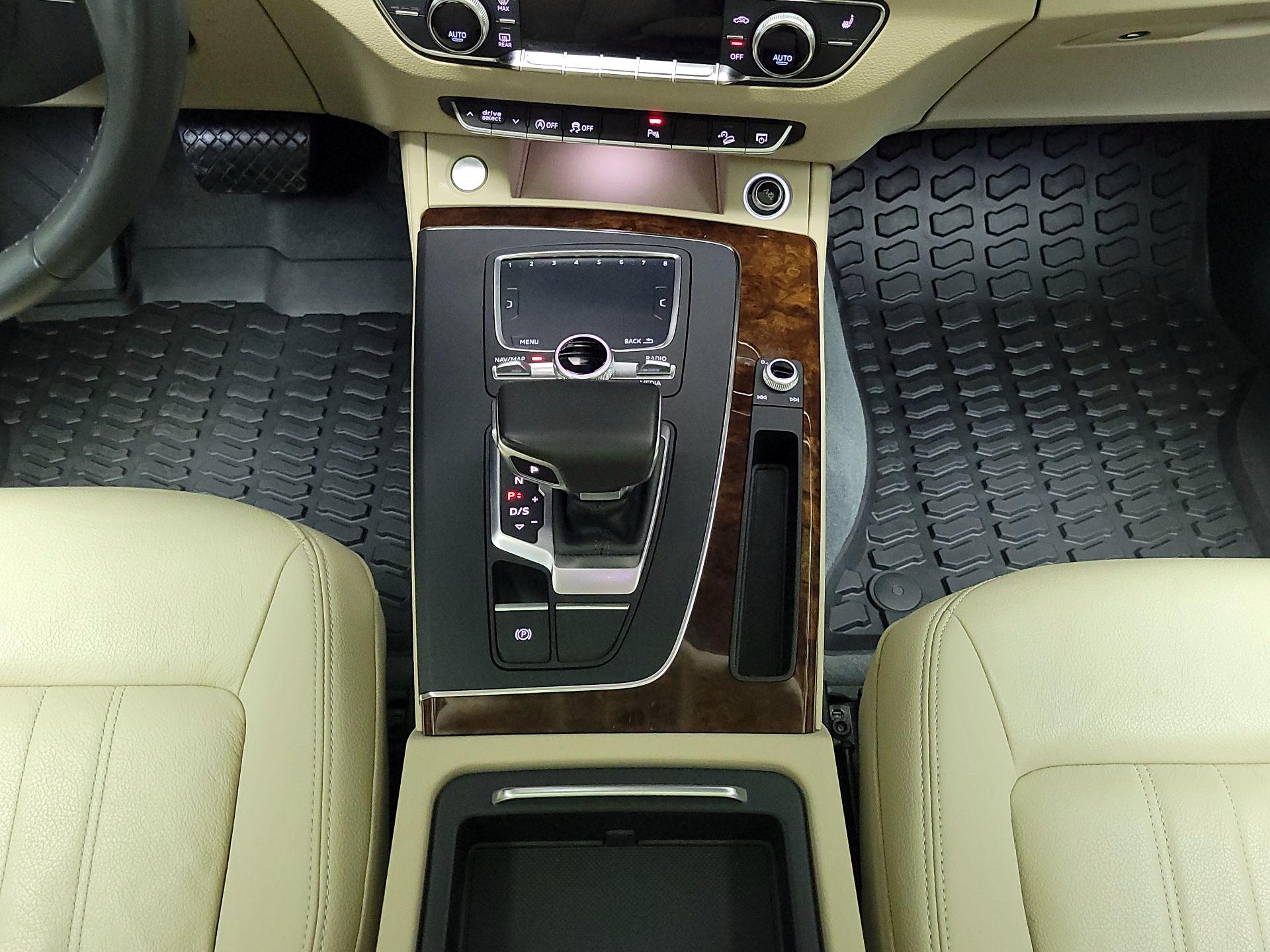 Thumbnail: 2018 Audi Q5 - 18