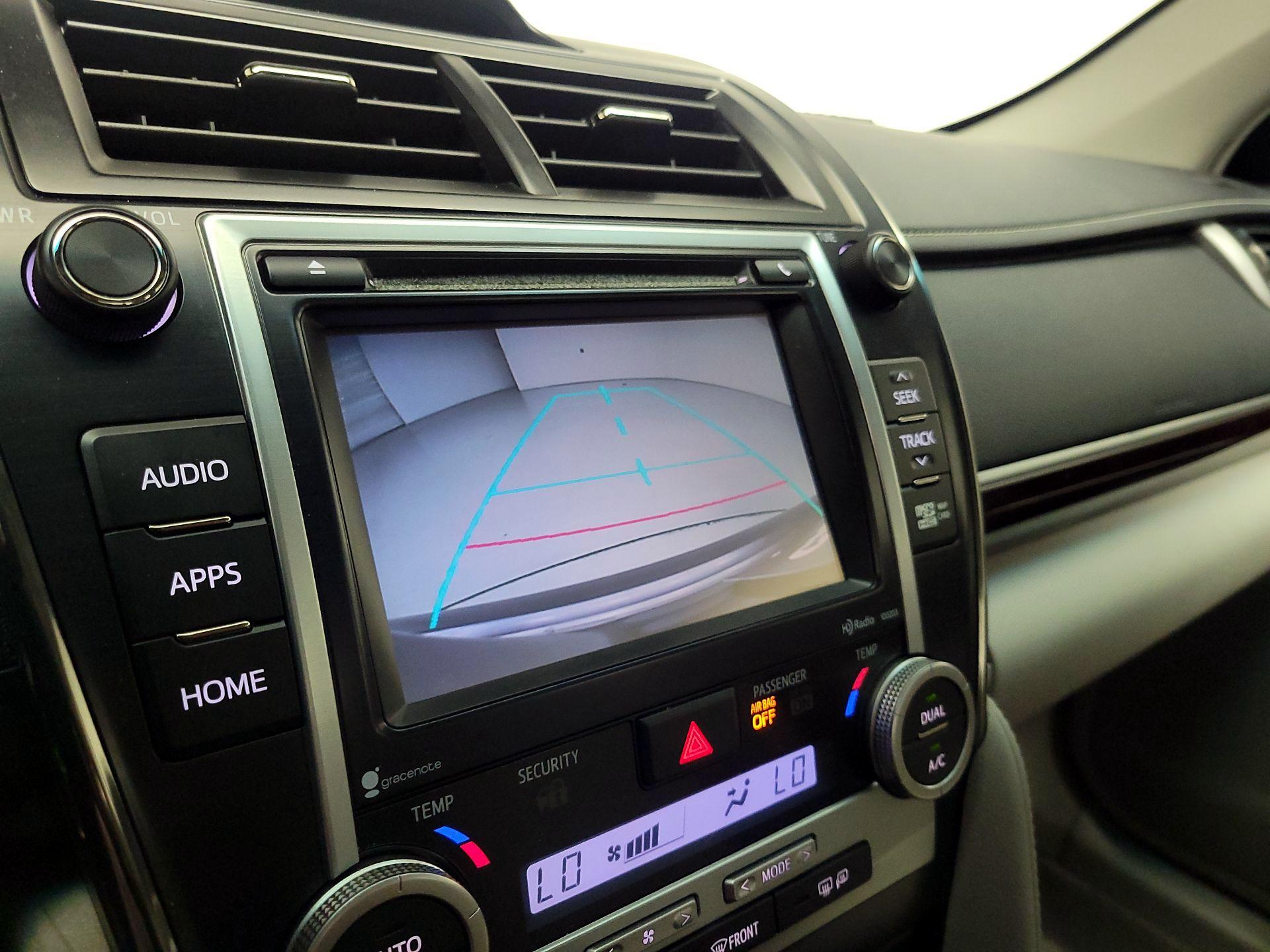 Thumbnail: 2014 Toyota Camry - 14