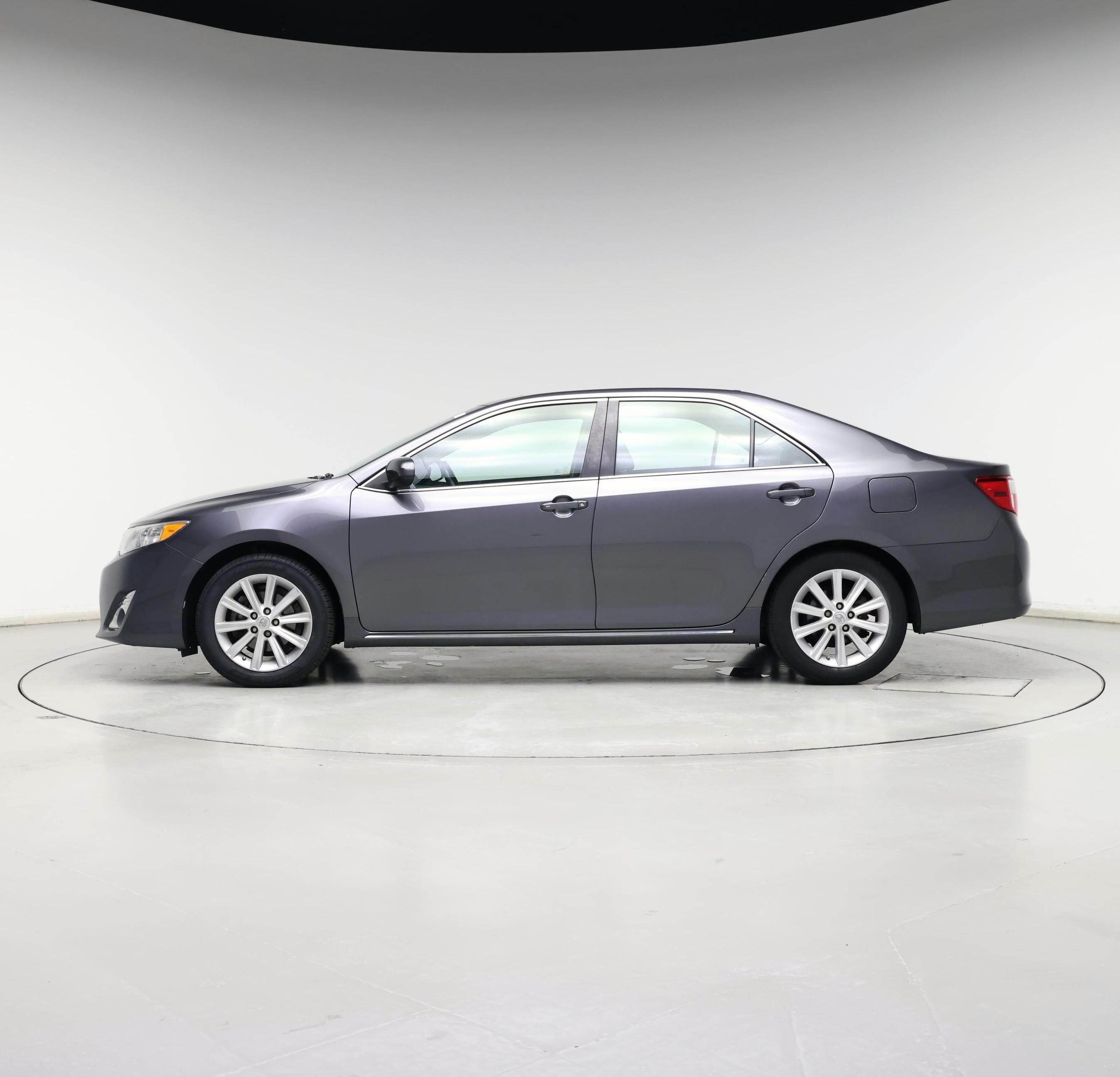 Thumbnail: 2014 Toyota Camry - 3