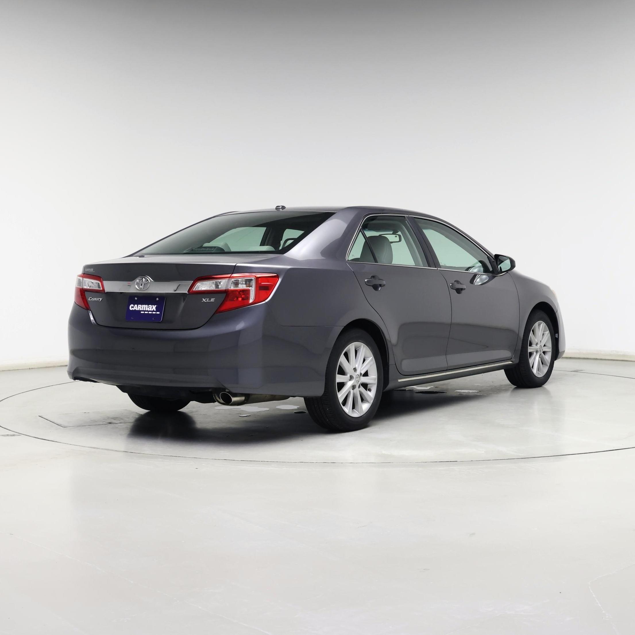 Thumbnail: 2014 Toyota Camry - 8