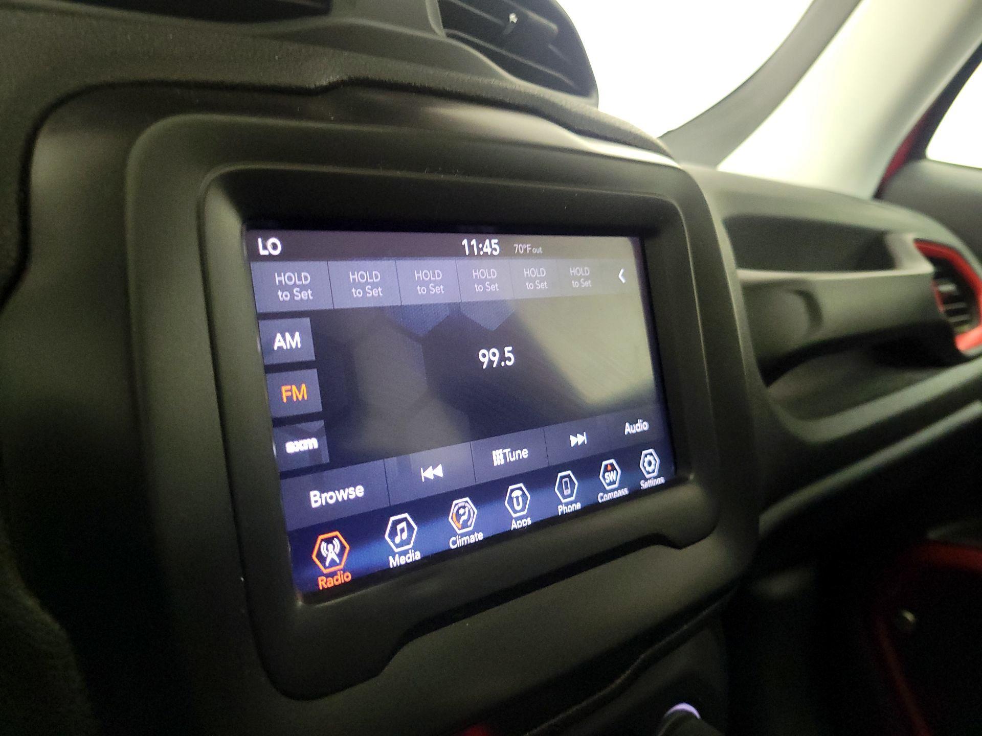 Thumbnail: 2018 Jeep Renegade - 15