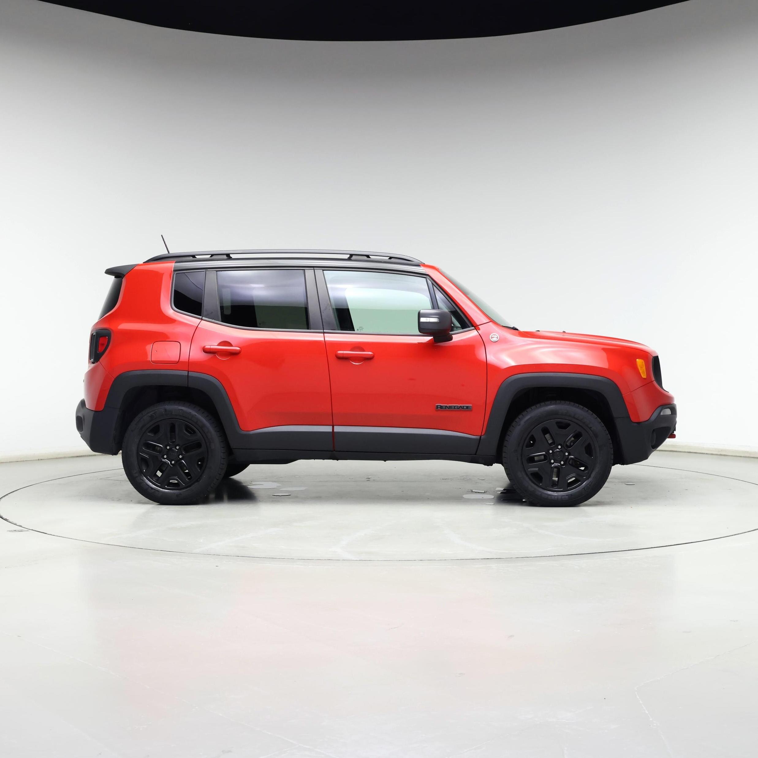 Thumbnail: 2018 Jeep Renegade - 7