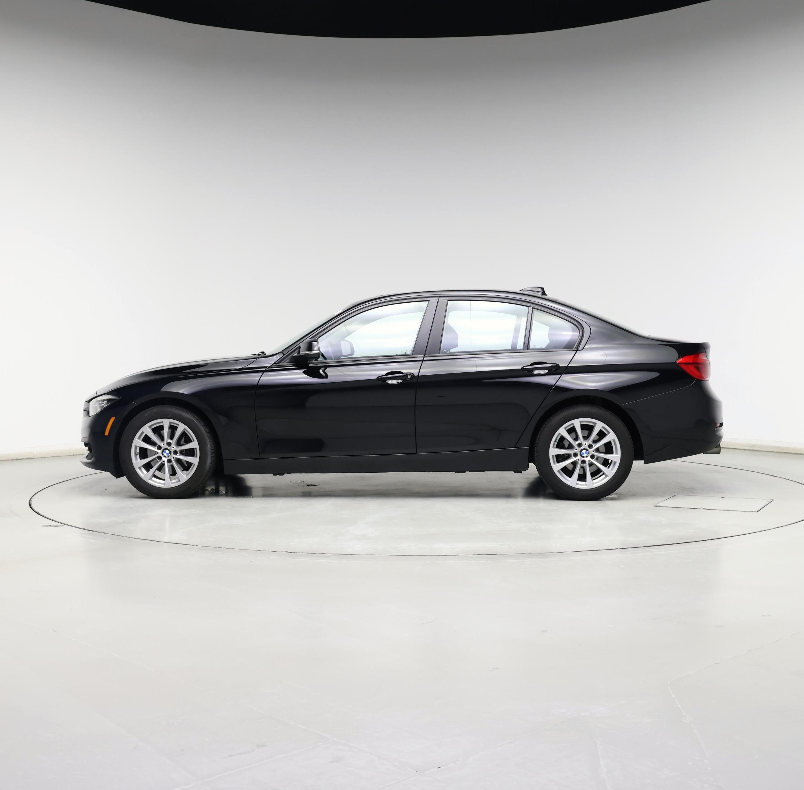Thumbnail: 2018 BMW 3 Series - 3