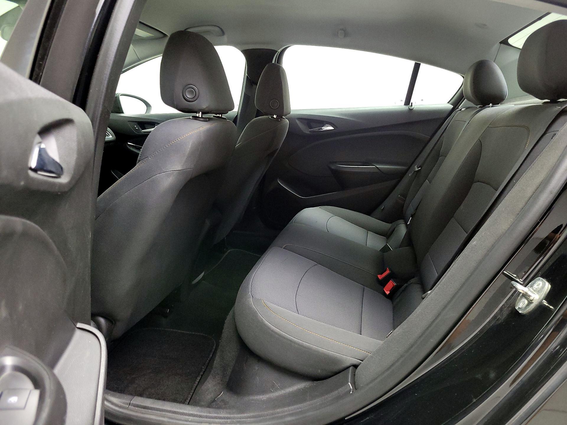Thumbnail: 2019 Chevrolet Cruze - 19