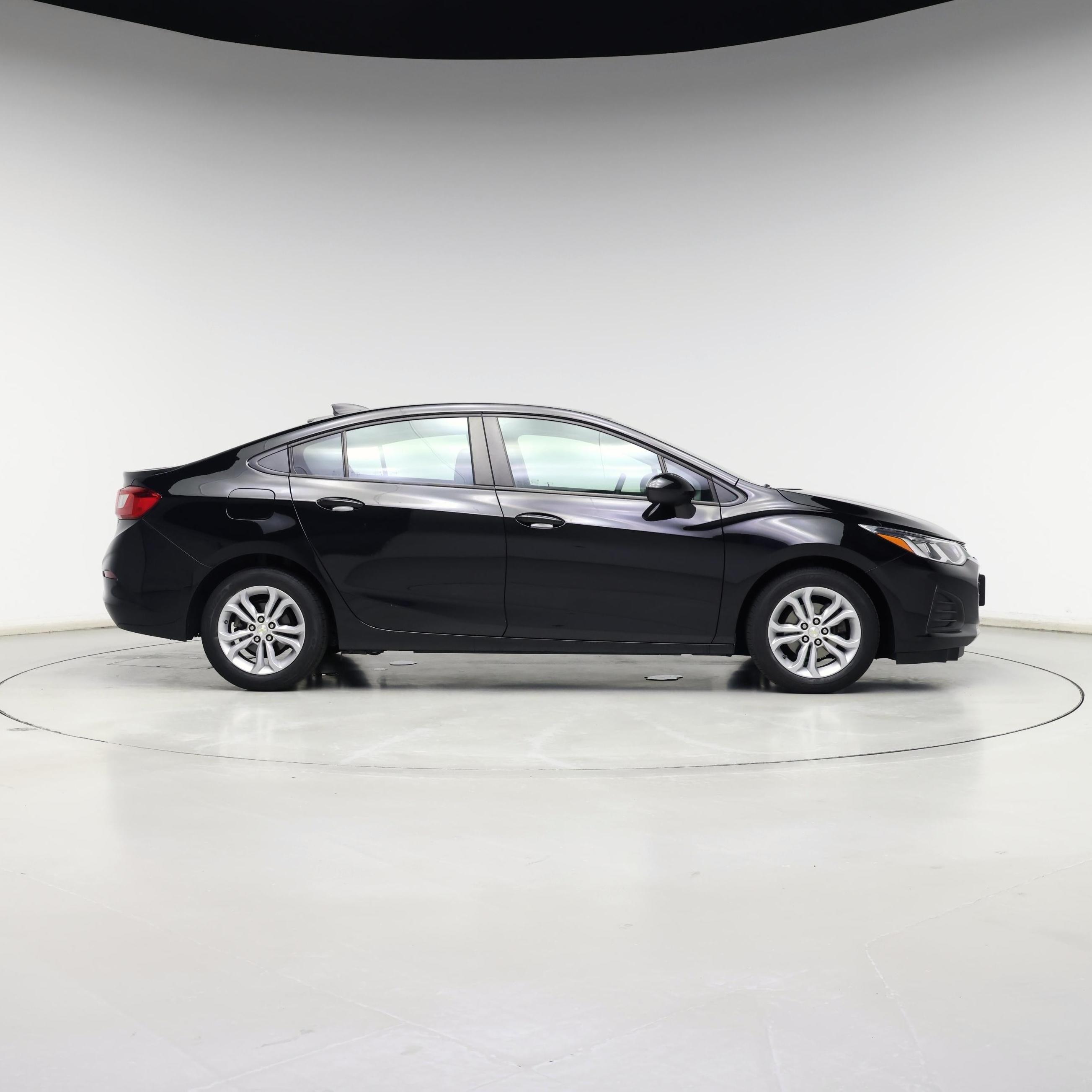 Thumbnail: 2019 Chevrolet Cruze - 7