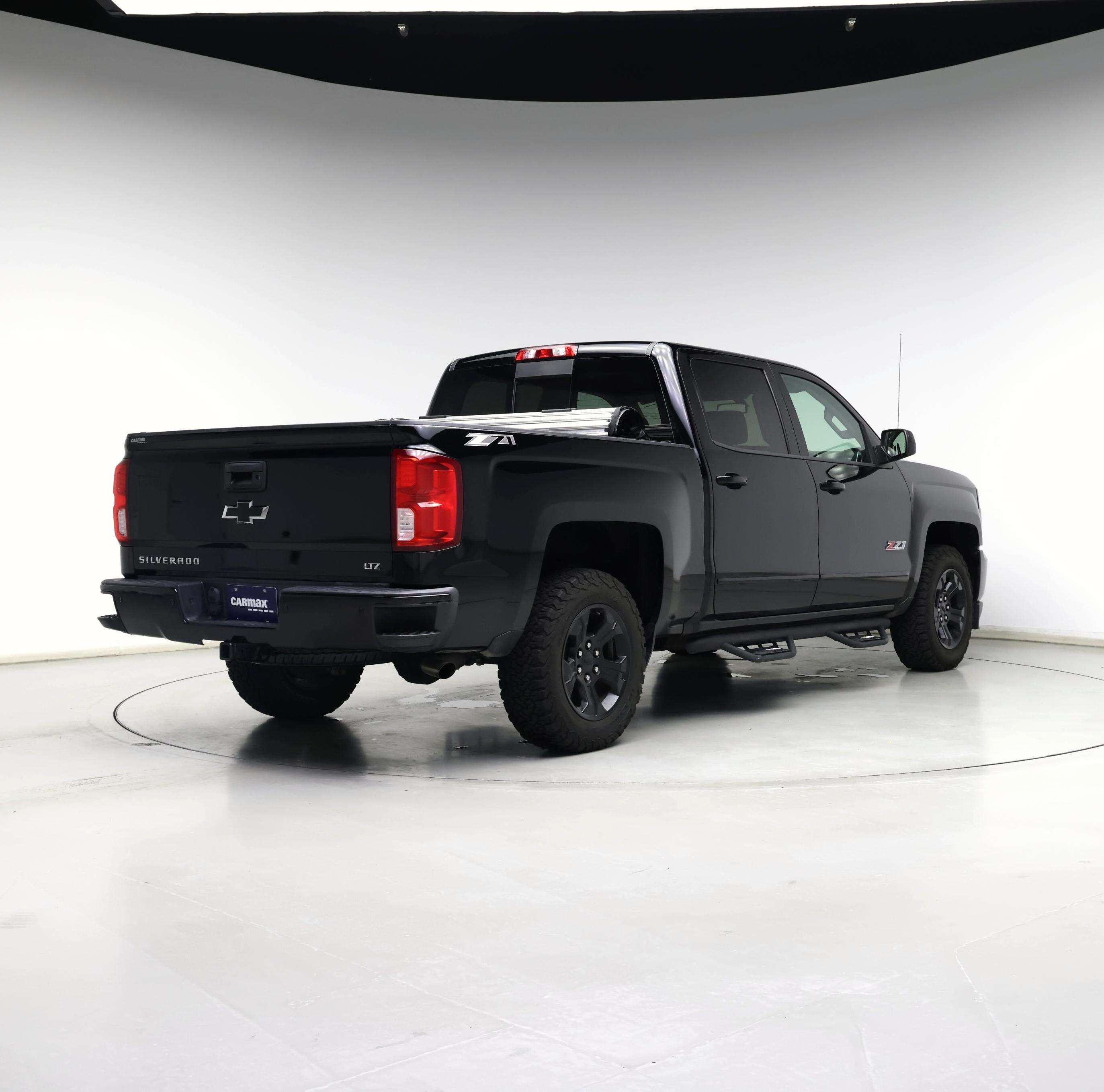 Thumbnail: 2017 Chevrolet Silverado 1500 - 8