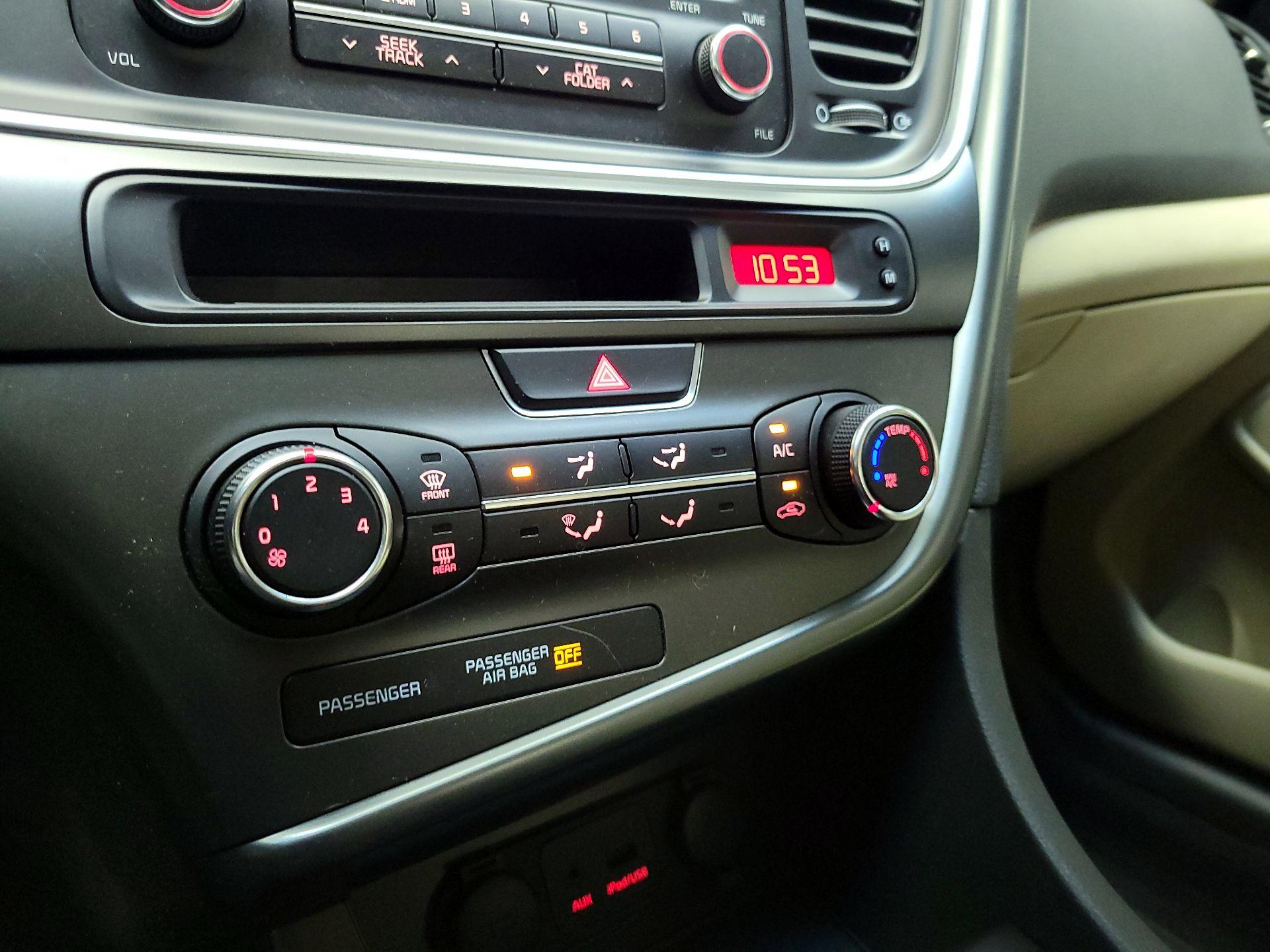 Thumbnail: 2014 Kia Optima - 15