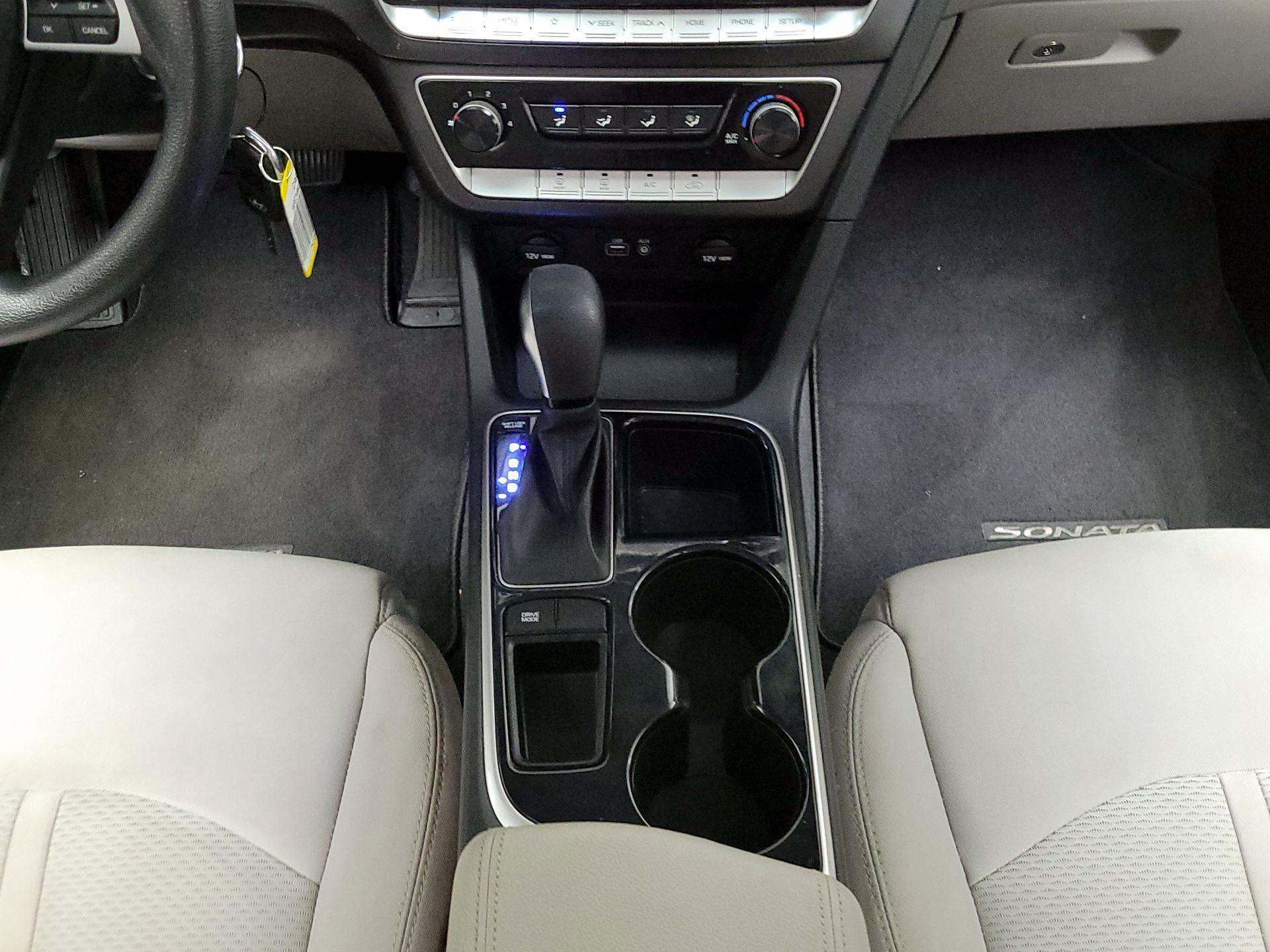 Thumbnail: 2018 Hyundai Sonata - 17
