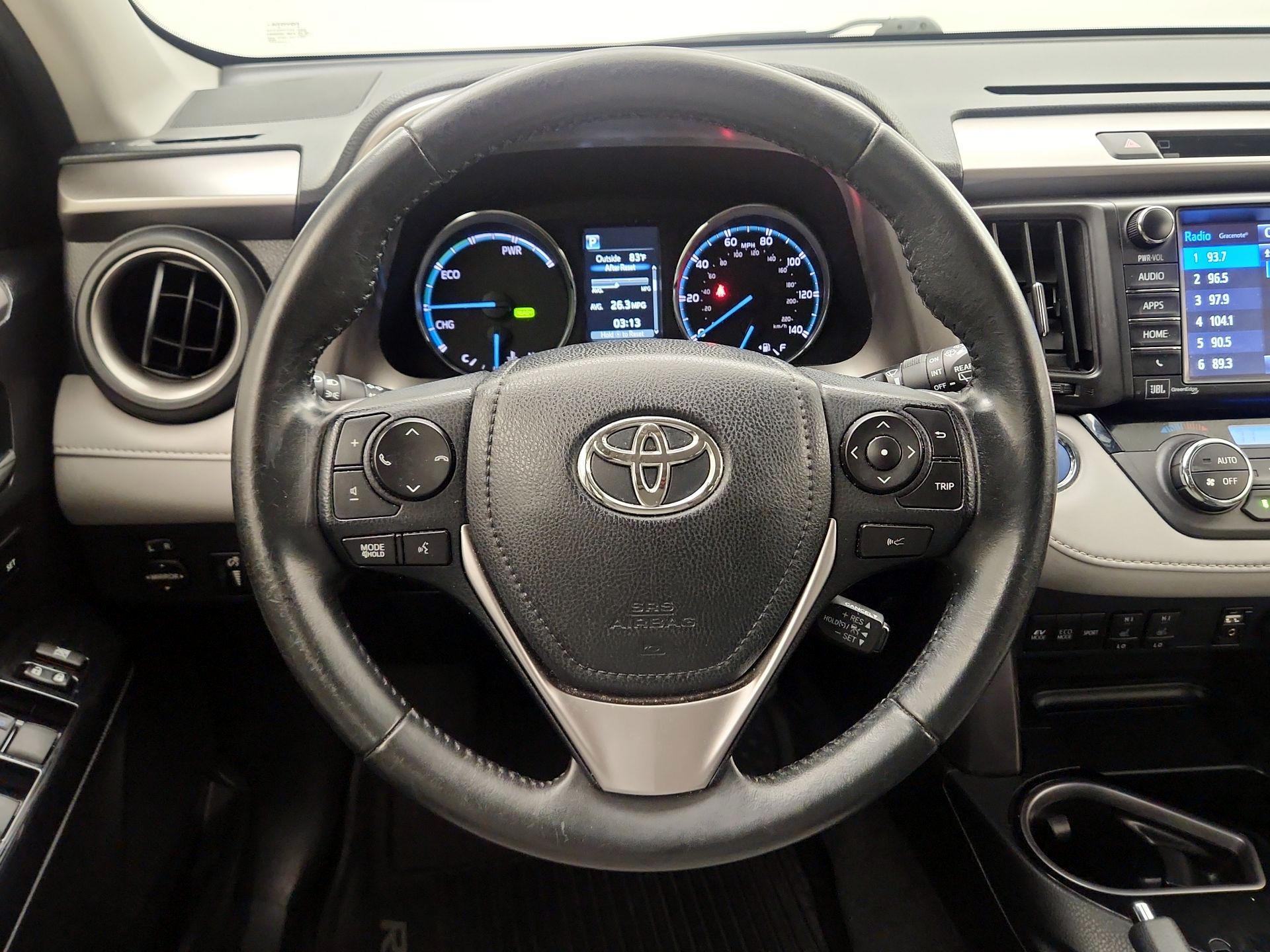 Thumbnail: 2018 Toyota RAV4 - 10