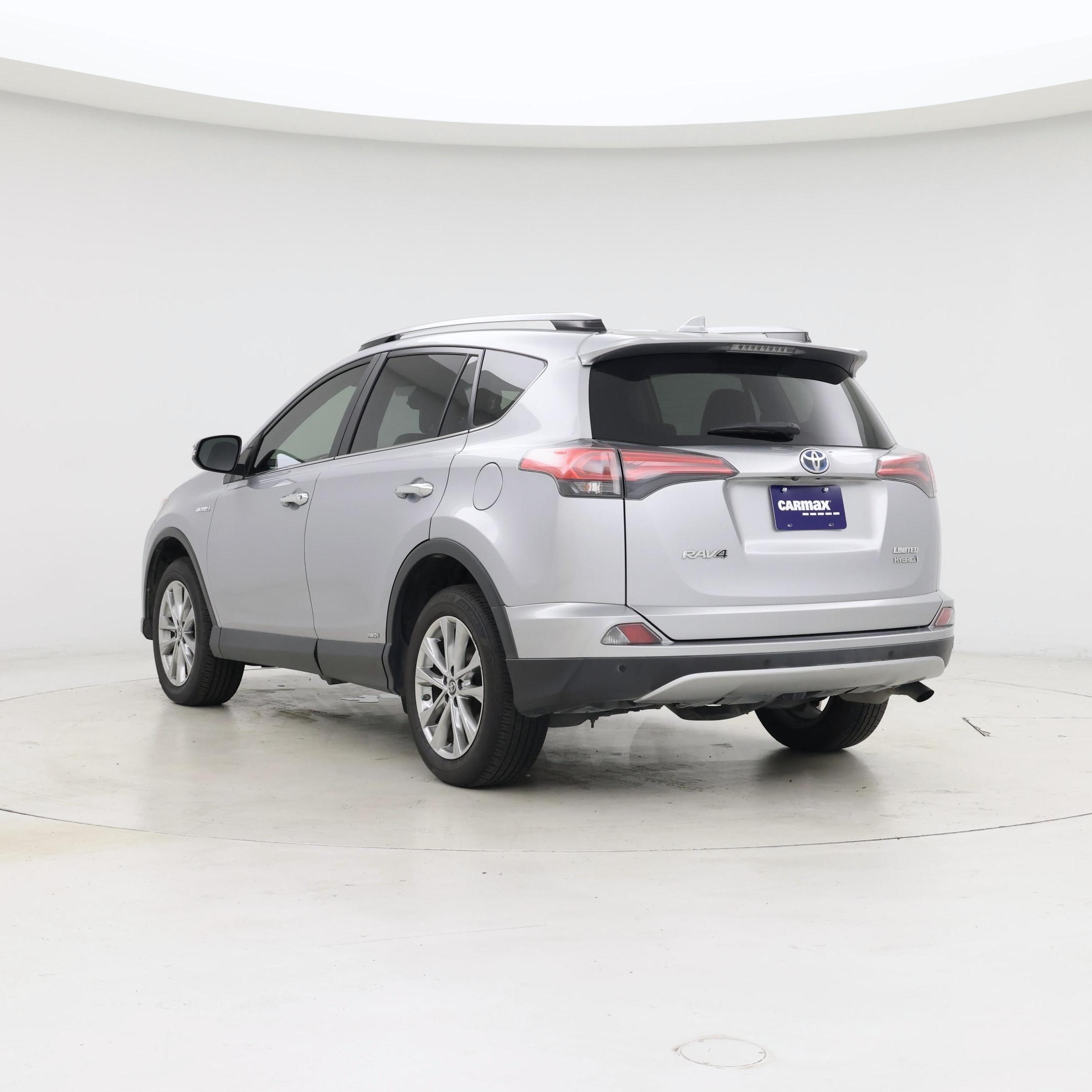 Thumbnail: 2018 Toyota RAV4 - 2
