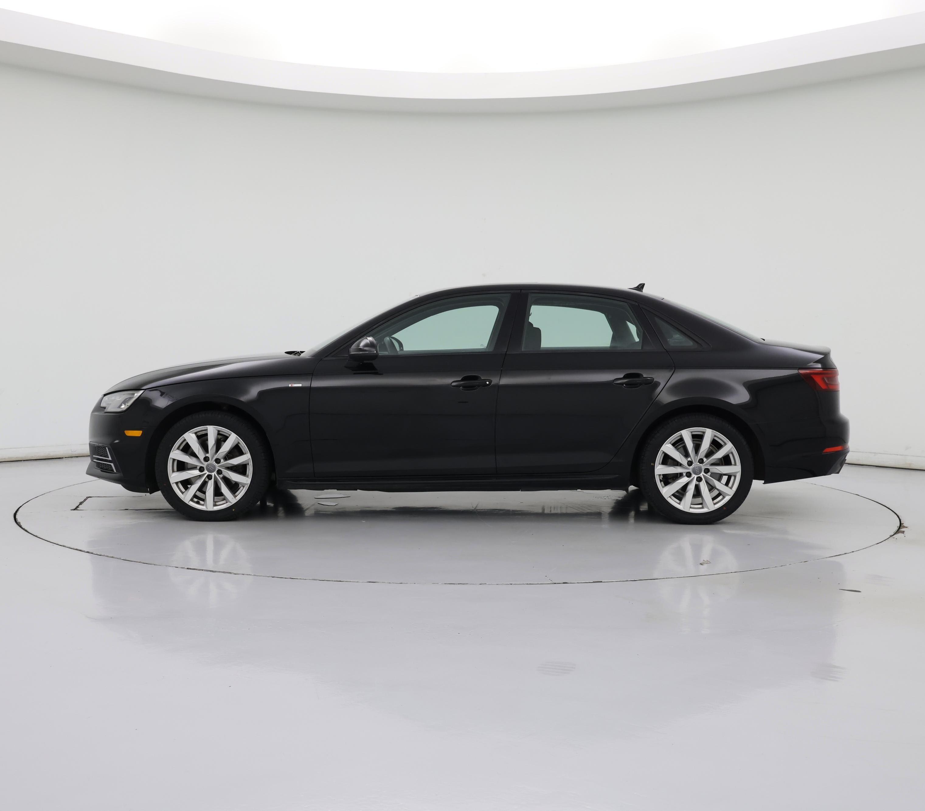 Thumbnail: 2018 Audi A4 - 3