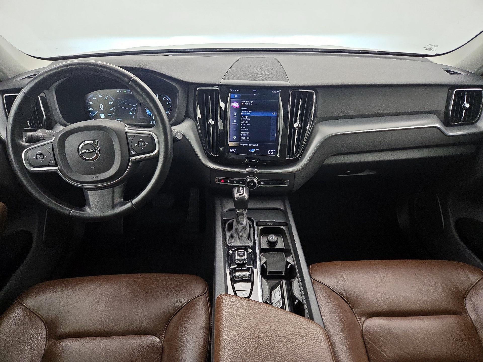 Thumbnail: 2018 Volvo XC60 - 9