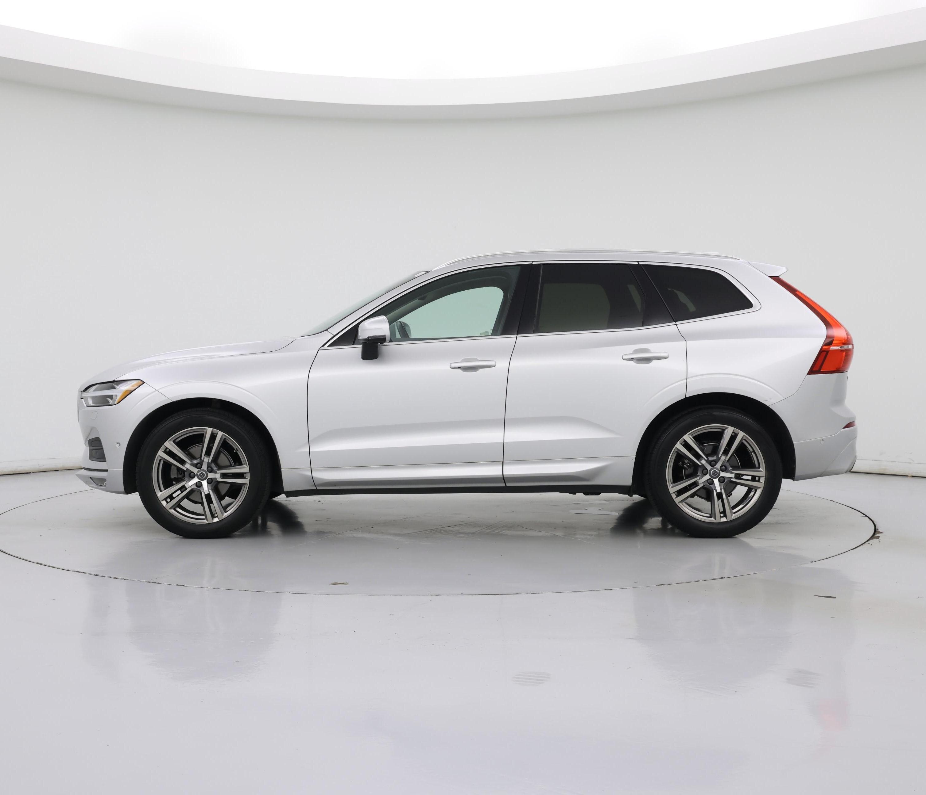 Thumbnail: 2018 Volvo XC60 - 3