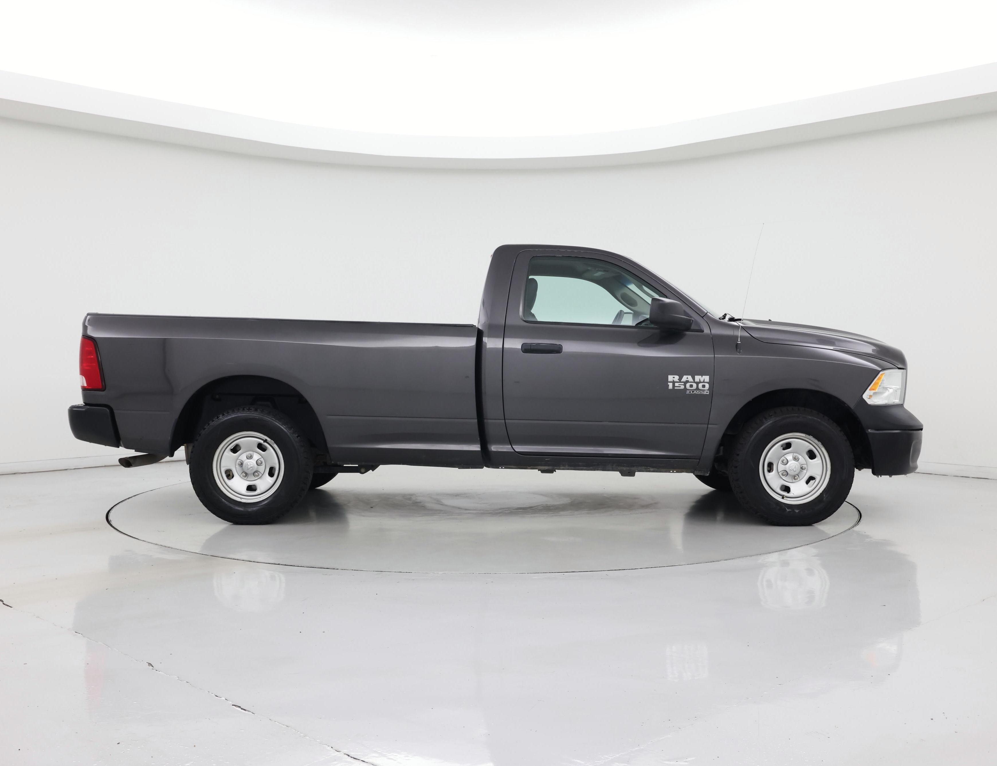 Thumbnail: 2020 RAM 1500 Classic - 7