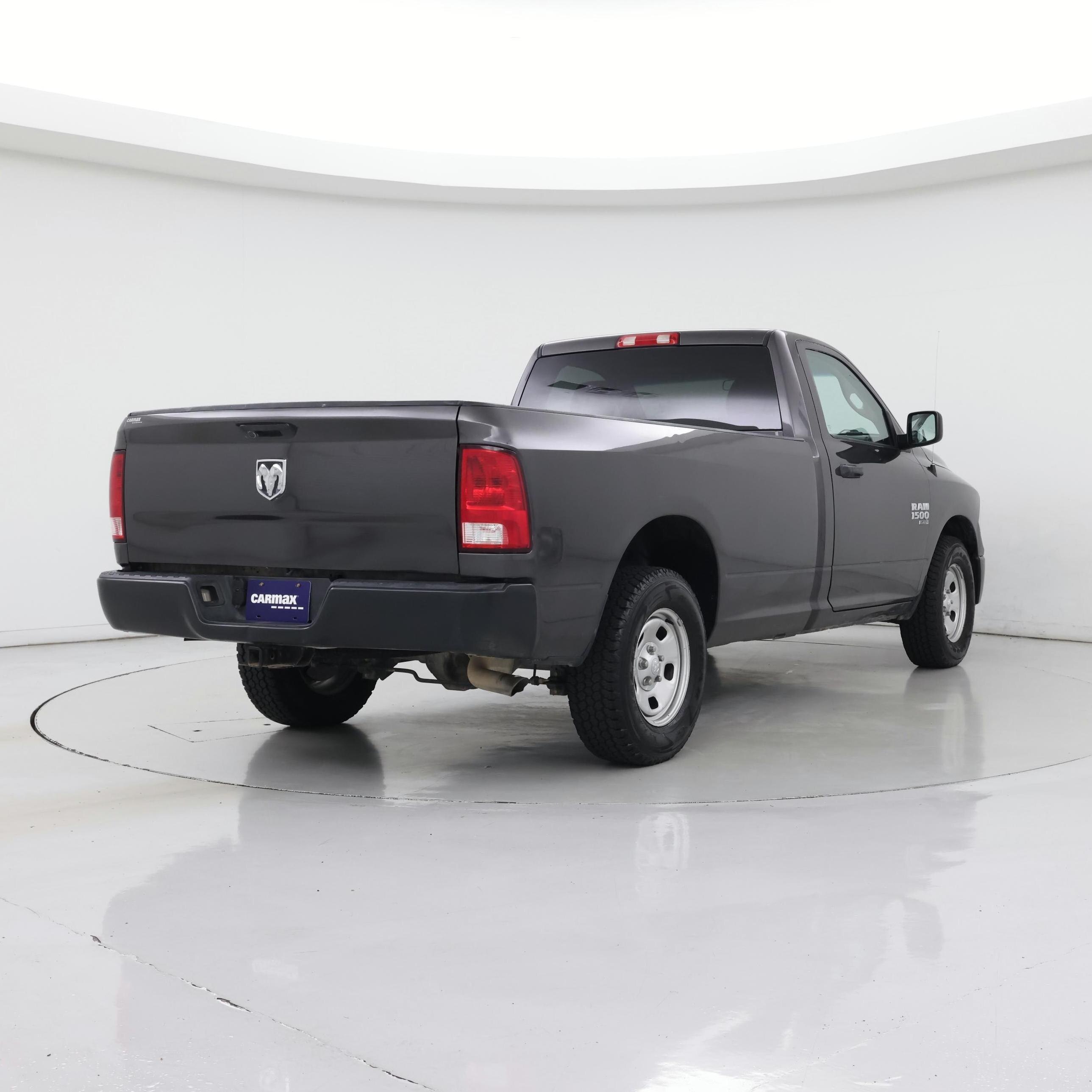 Thumbnail: 2020 RAM 1500 Classic - 8