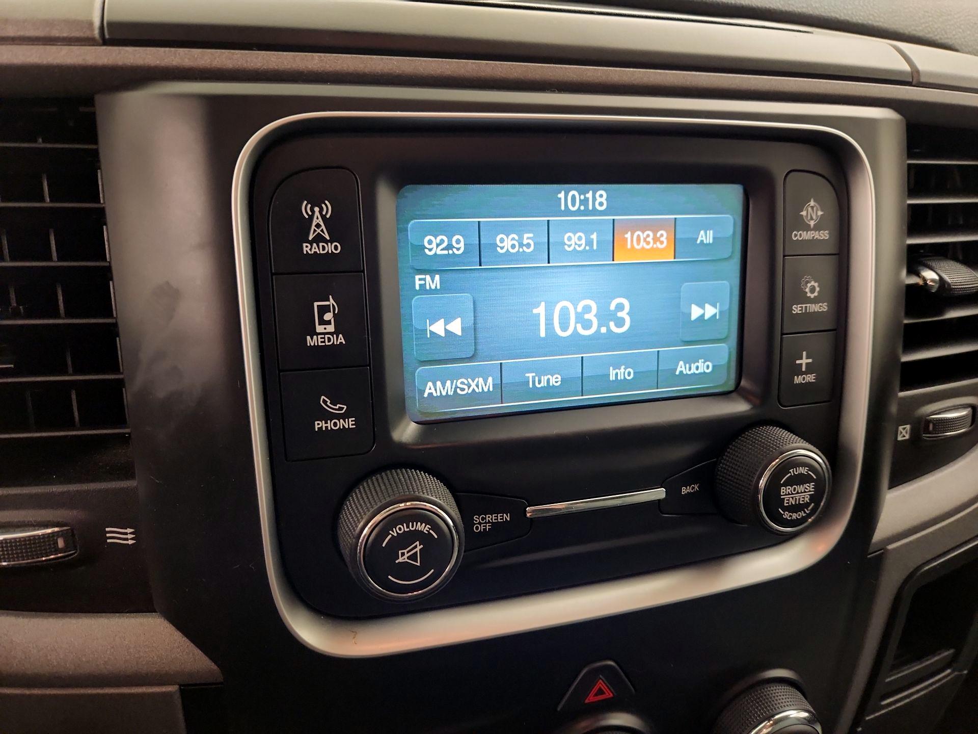 Thumbnail: 2020 RAM 1500 Classic - 15