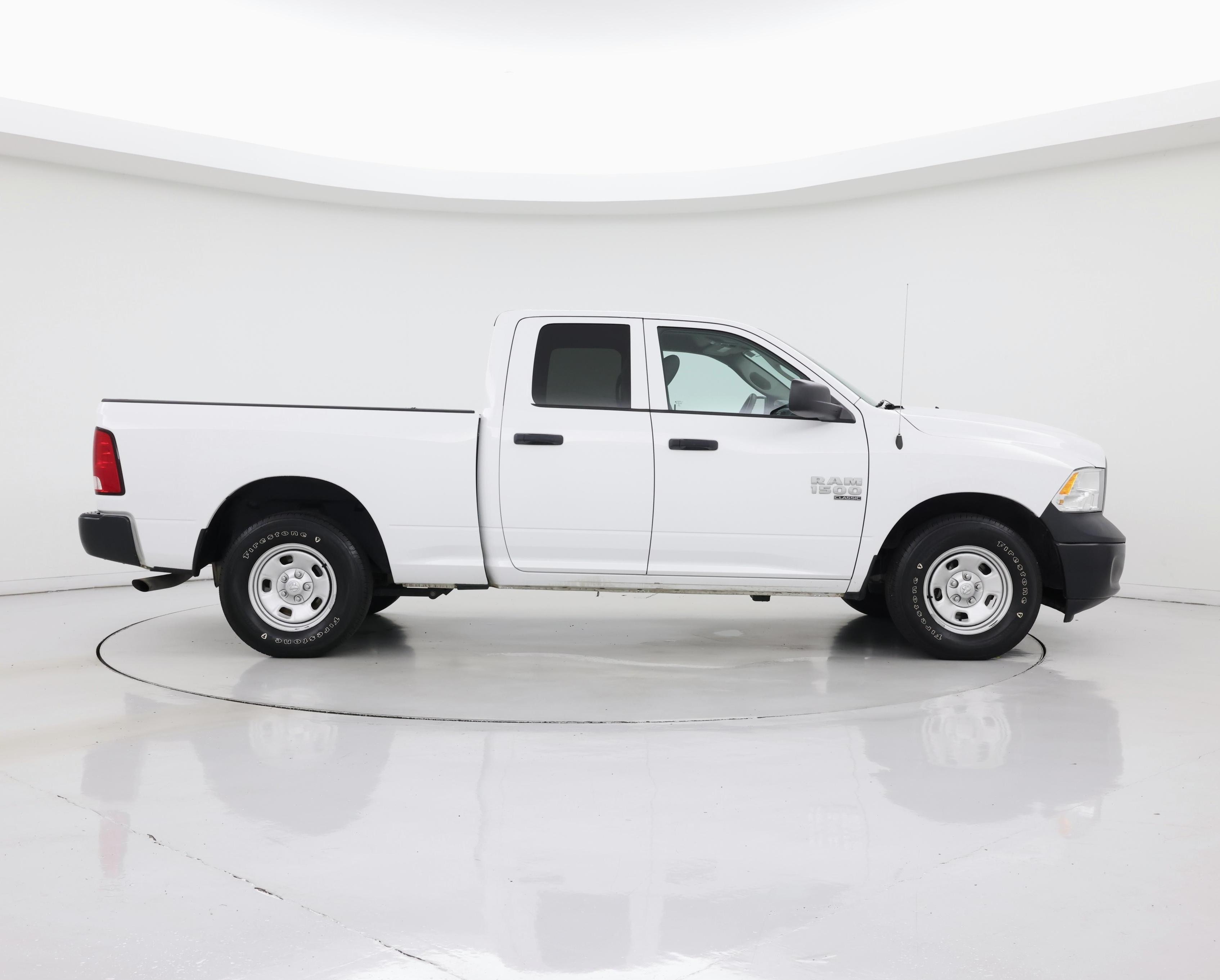 Thumbnail: 2020 RAM 1500 Classic - 7