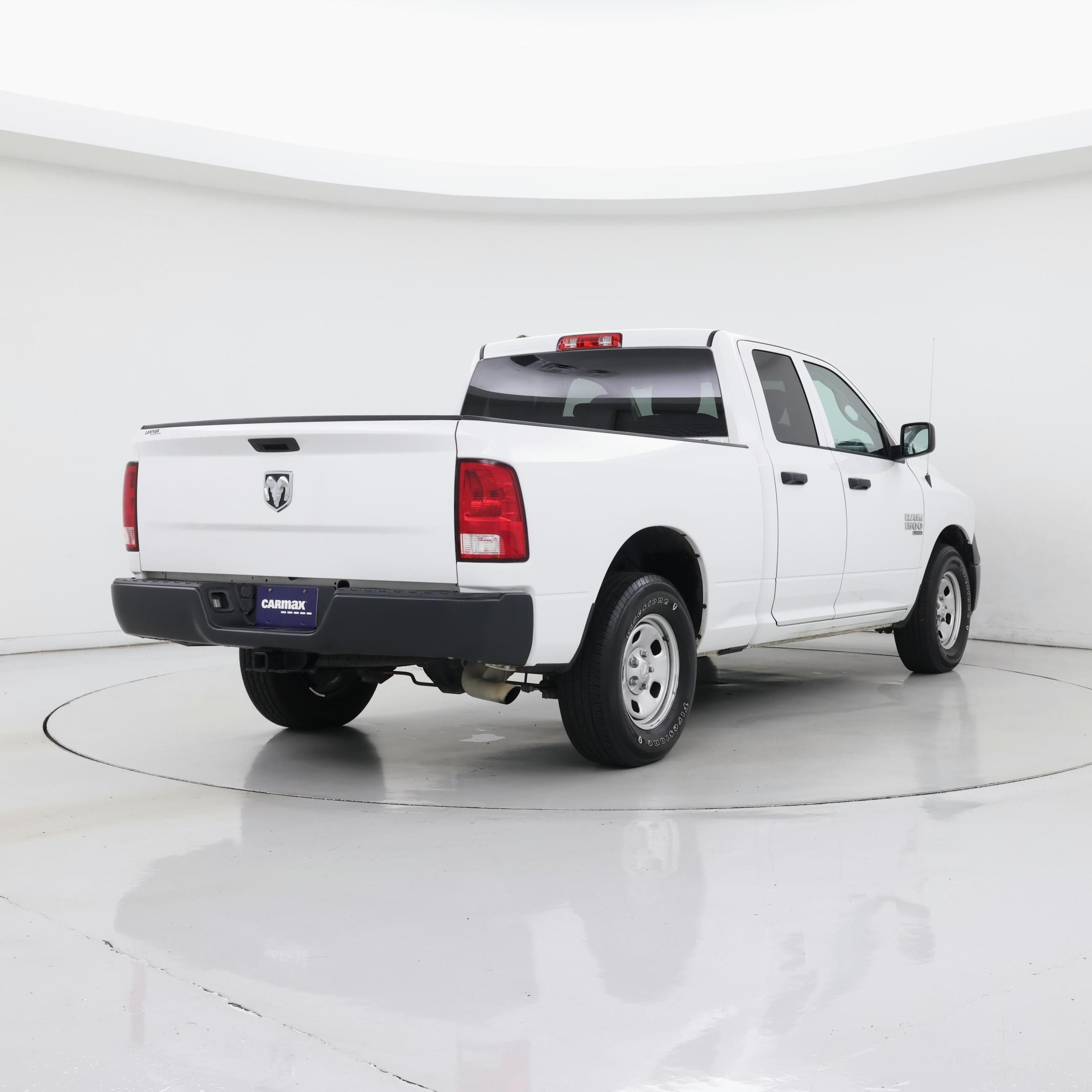 Thumbnail: 2020 RAM 1500 Classic - 8