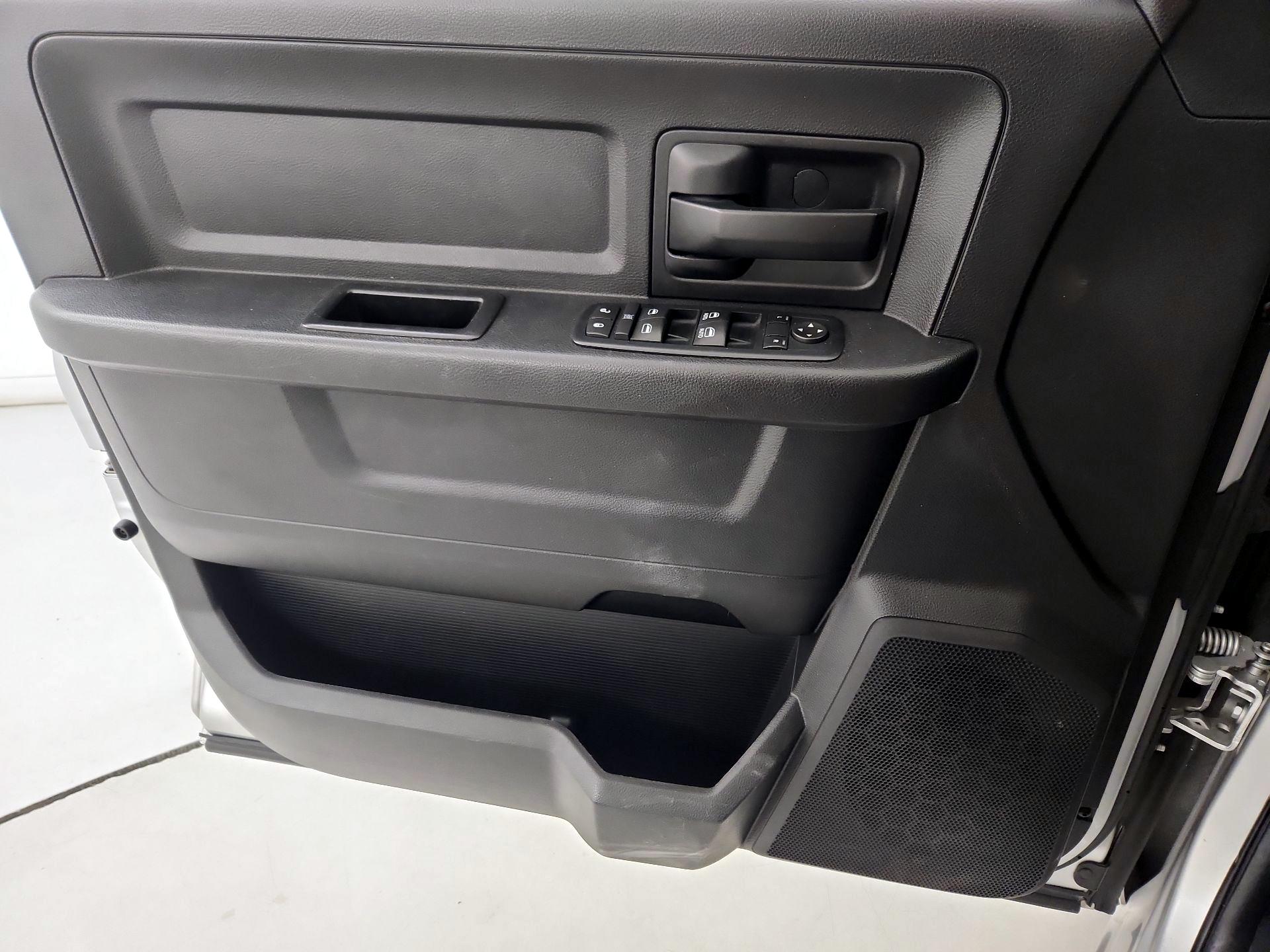 Thumbnail: 2016 RAM 3500 - 12