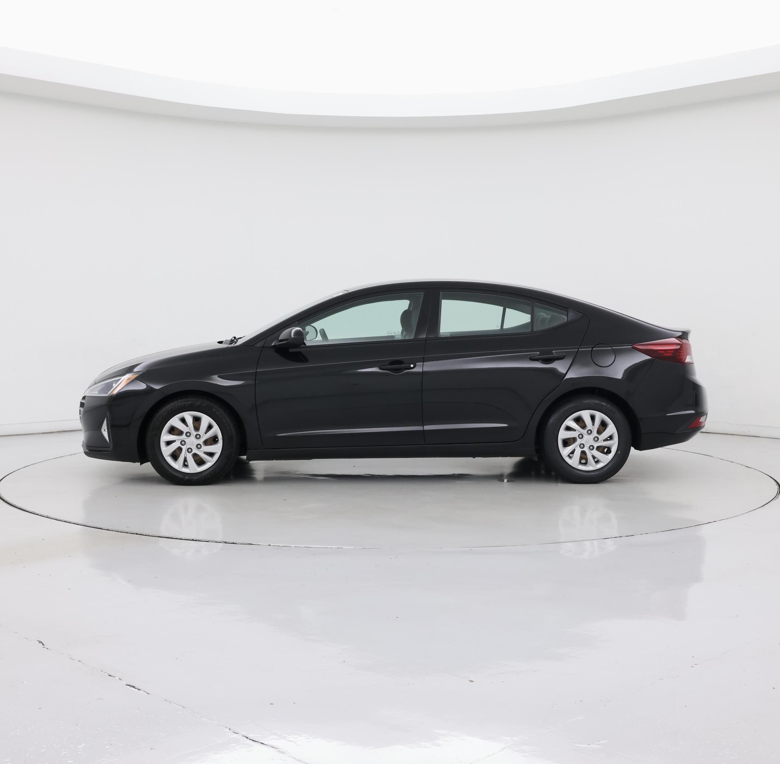 Thumbnail: 2020 Hyundai Elantra - 3